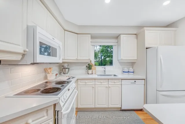 Additional property image - 219 Goldhawk Tr