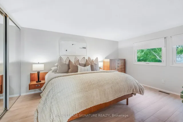 Additional property image - 219 Goldhawk Tr