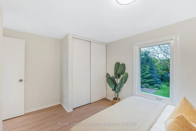 Additional property image - 219 Goldhawk Tr