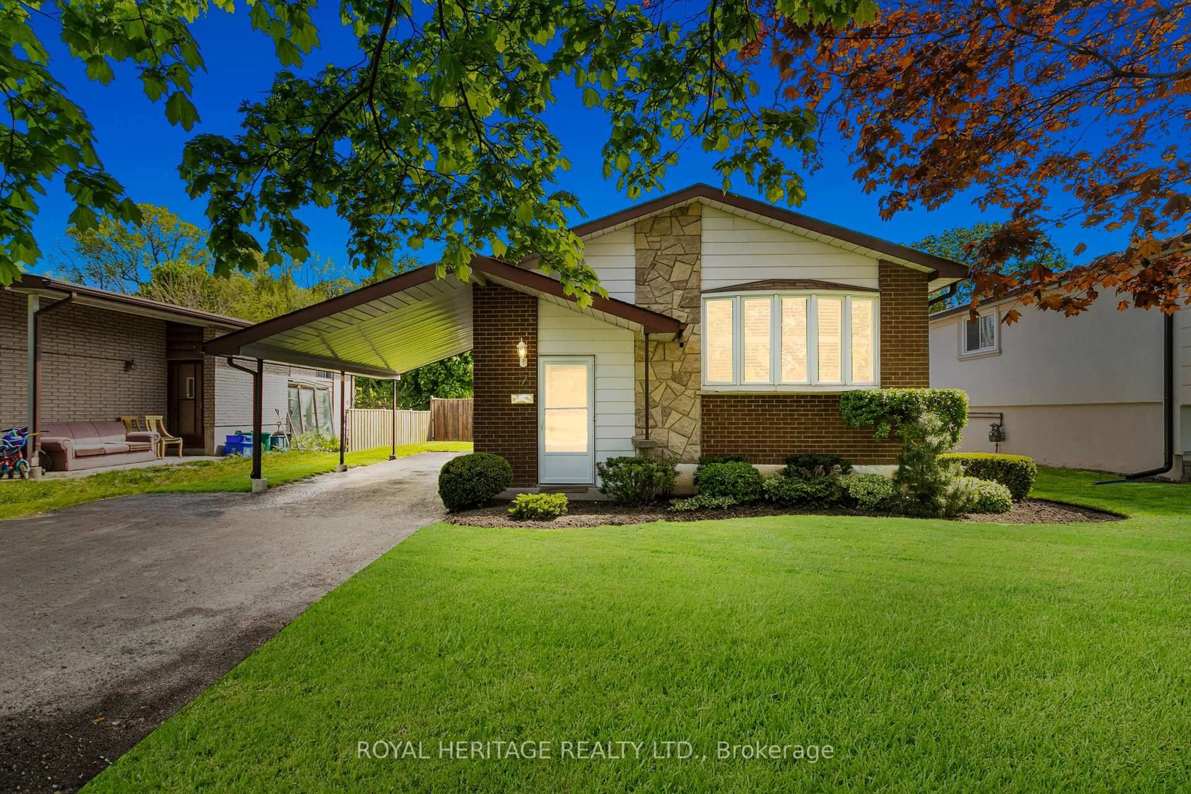 Unknown for 7 Turnbull Rd, Ajax Ontario L1S 2W8