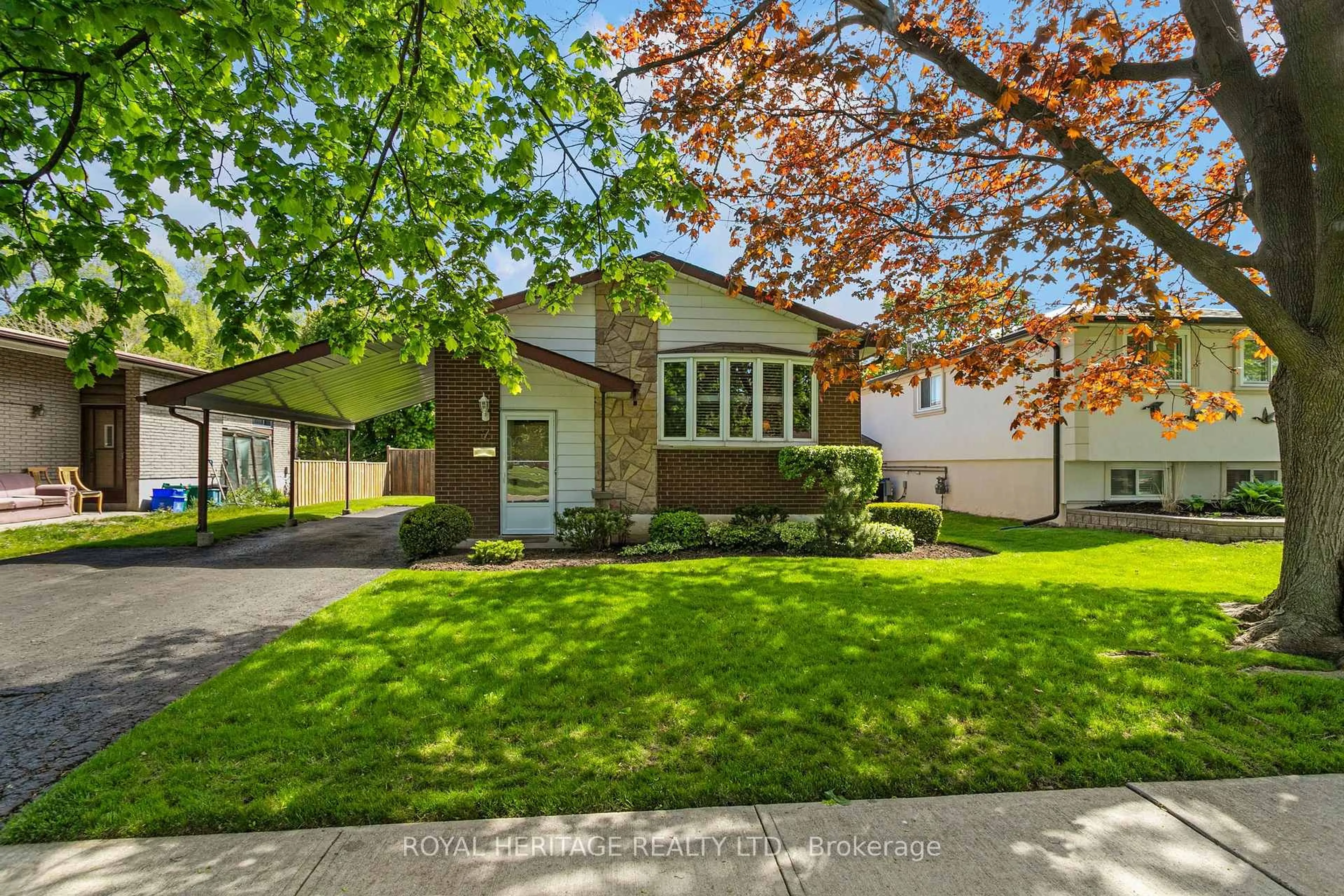 Home with vinyl exterior material, street for 7 Turnbull Rd, Ajax Ontario L1S 2W8