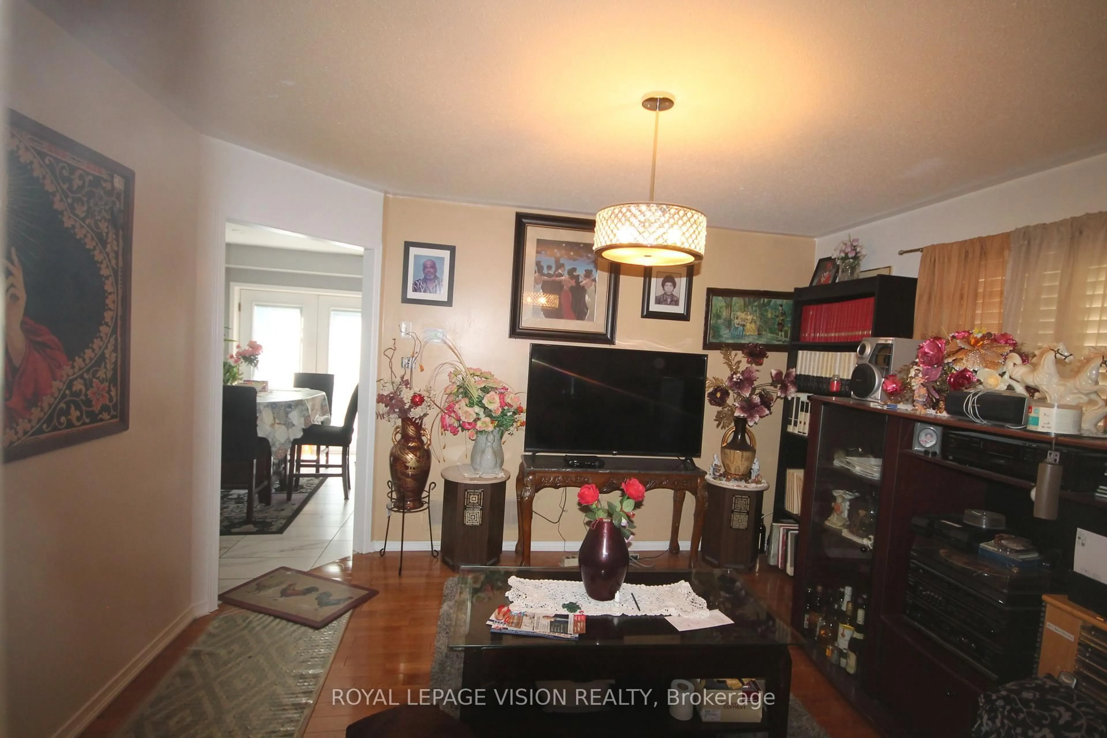 A pic of a room for 45 Bradbury Cres, Ajax Ontario L1T 4H5