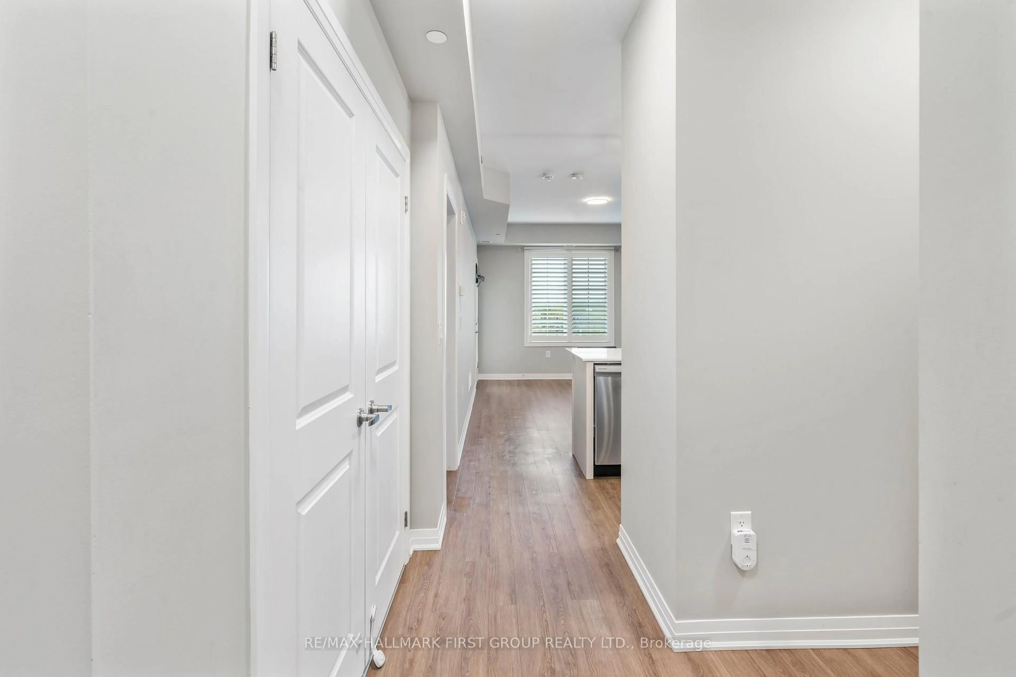 Indoor entryway for 65 Shipway Ave #315, Clarington Ontario L1B 0W2