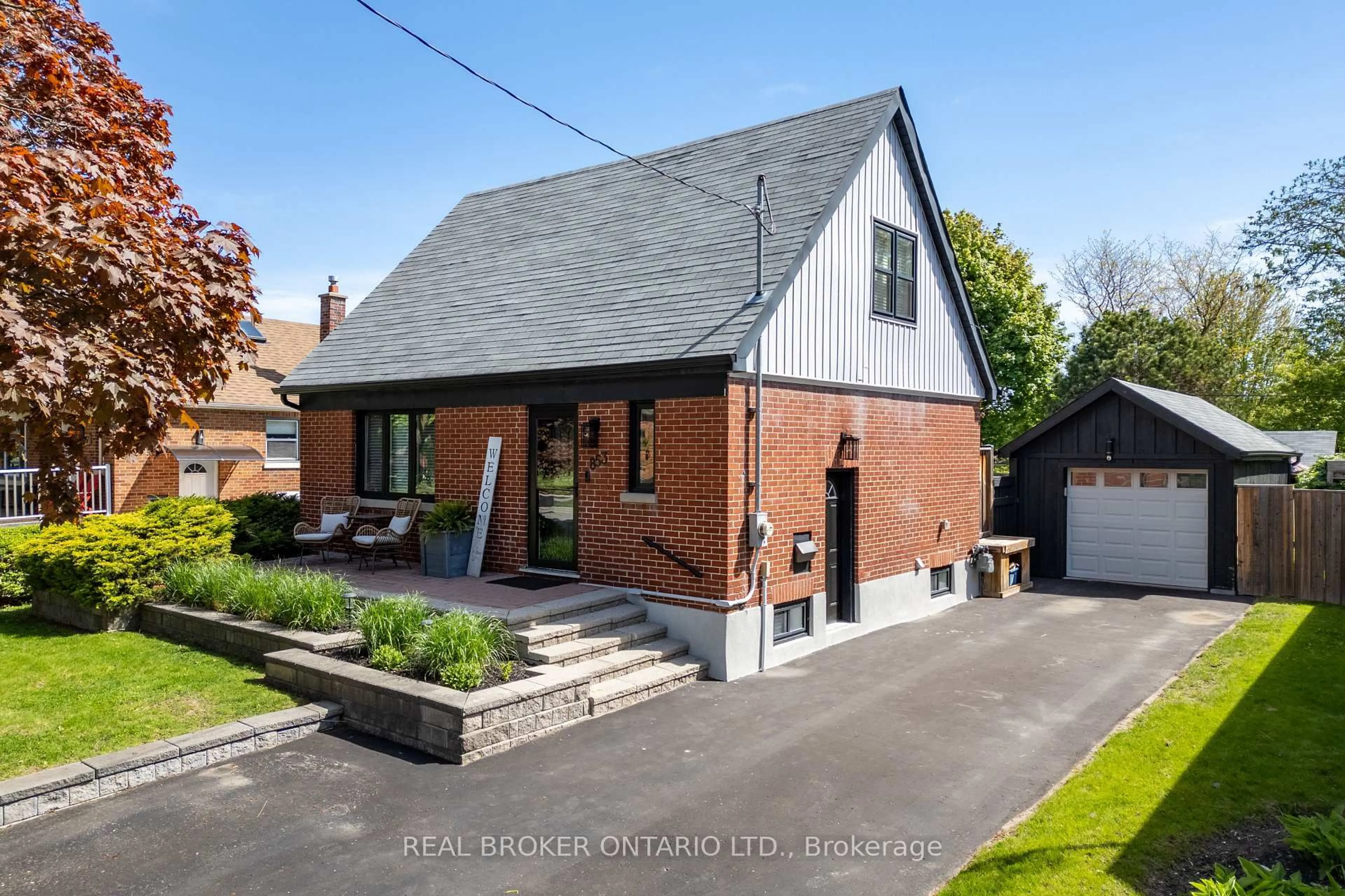 Home with brick exterior material, street for 853 Masson St, Oshawa Ontario L1G 5B1