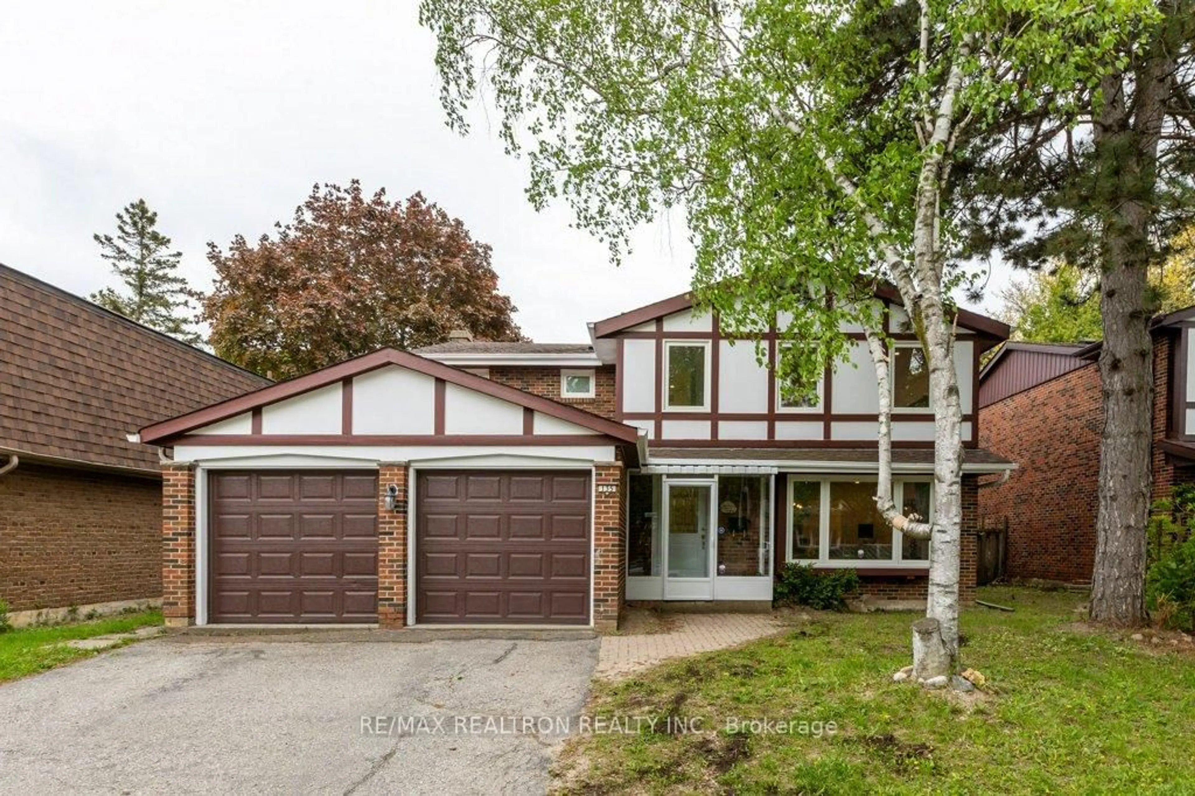 Home with brick exterior material, street for 135 Heatherside Dr, Toronto Ontario M1W 1T6