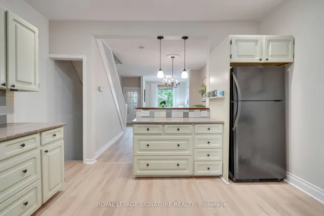 Additional property image - 291 Donlands Ave