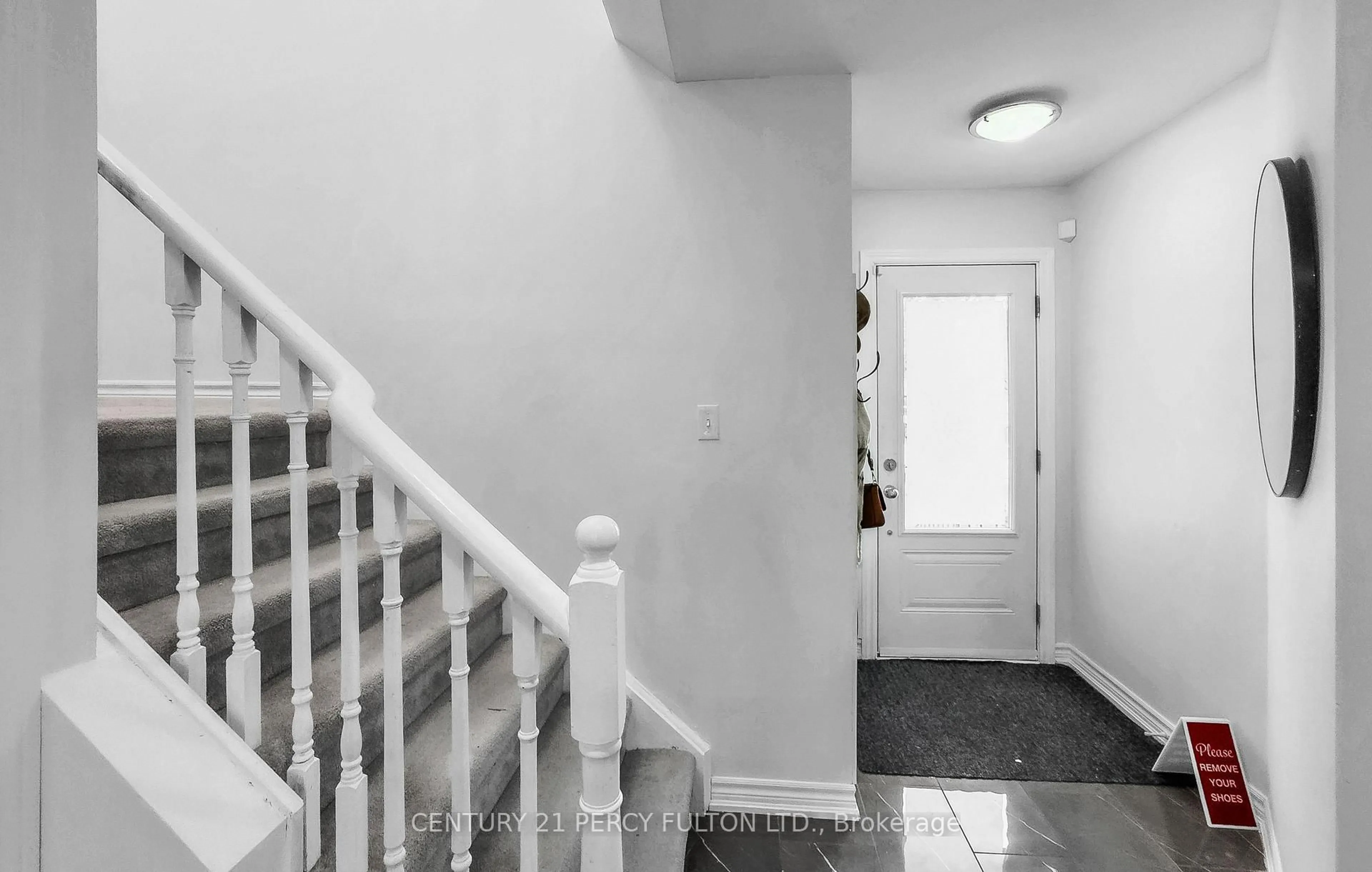 Indoor entryway for 52 Shady Lane Cres, Clarington Ontario L1C 5B2