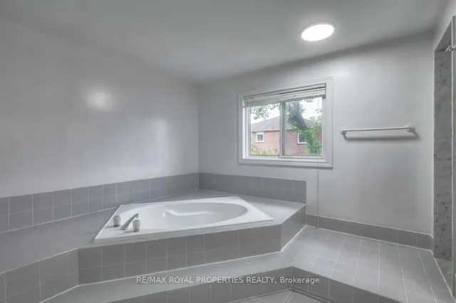 Additional property image - 54 Bluenose Cres