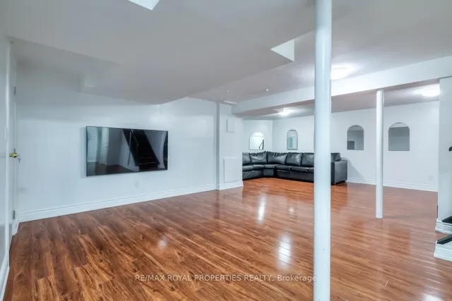 Additional property image - 54 Bluenose Cres