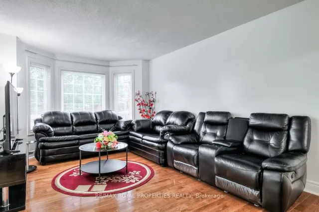 Additional property image - 54 Bluenose Cres
