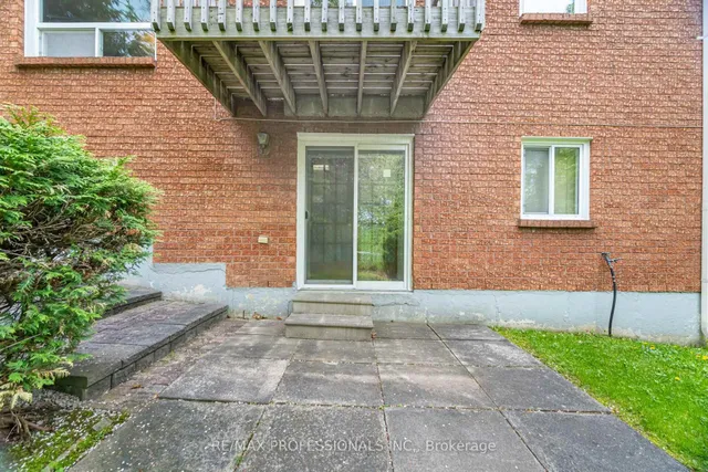 Additional image 37 of 29 Moeller Crt
