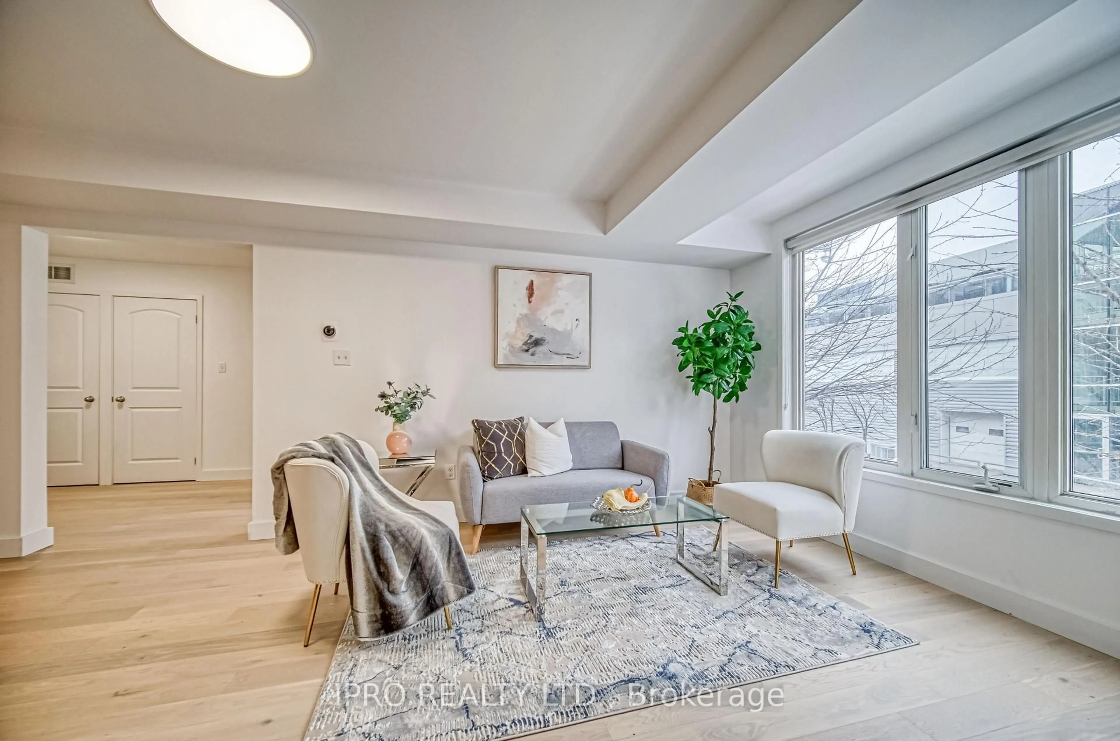 Living room with furniture, unknown for 75 Carroll St, Toronto Ontario M4M 3G3