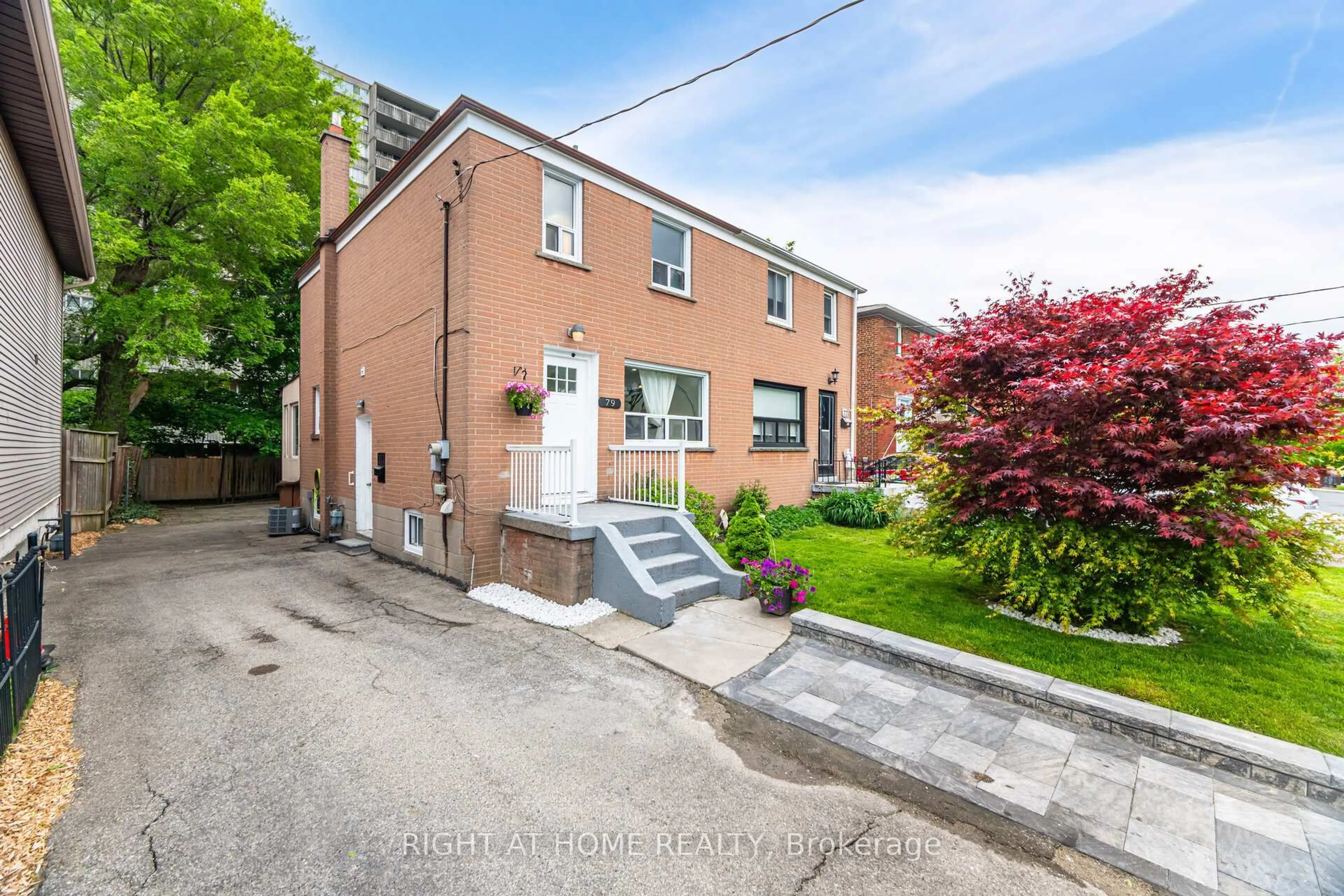 A pic from outside/outdoor area/front of a property/back of a property/a pic from drone, street for 79 Chapman Ave, Toronto Ontario M4B 1C6