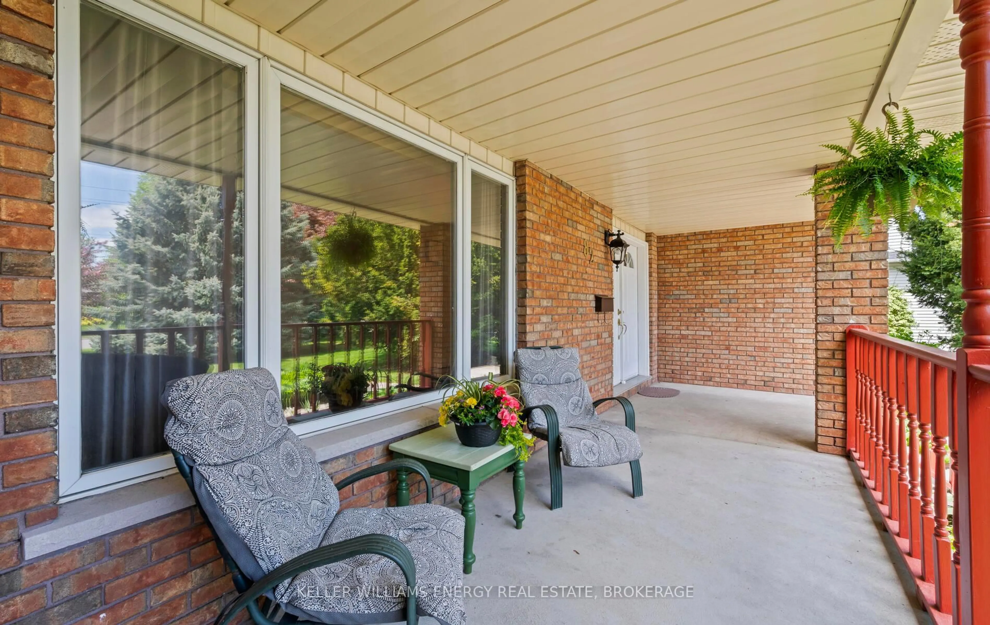 Patio, street for 82 Varcoe Rd, Clarington Ontario L1E 1N1