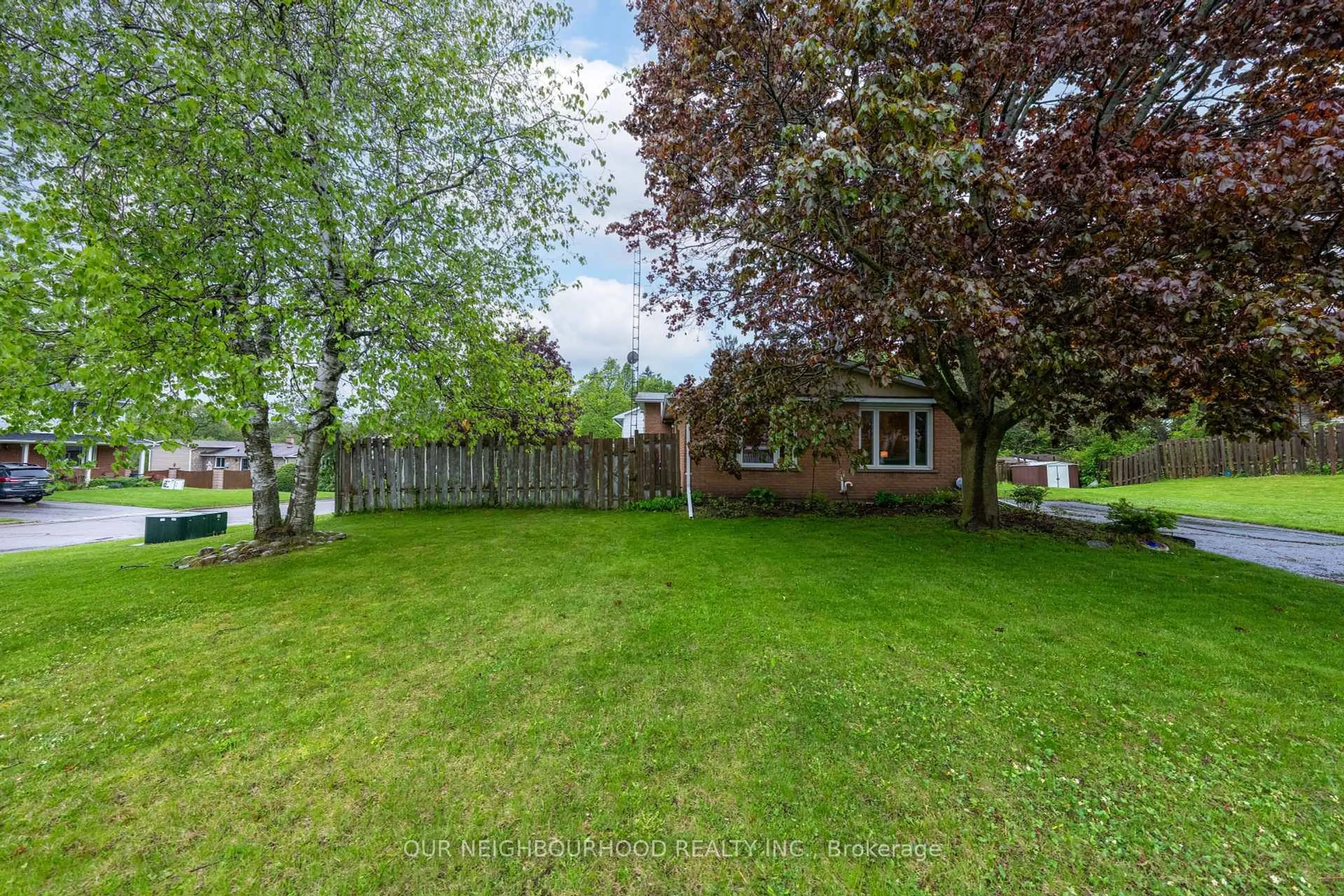 A pic from outside/outdoor area/front of a property/back of a property/a pic from drone, street for 24 Andrews Rd, Clarington Ontario L0B 1M0