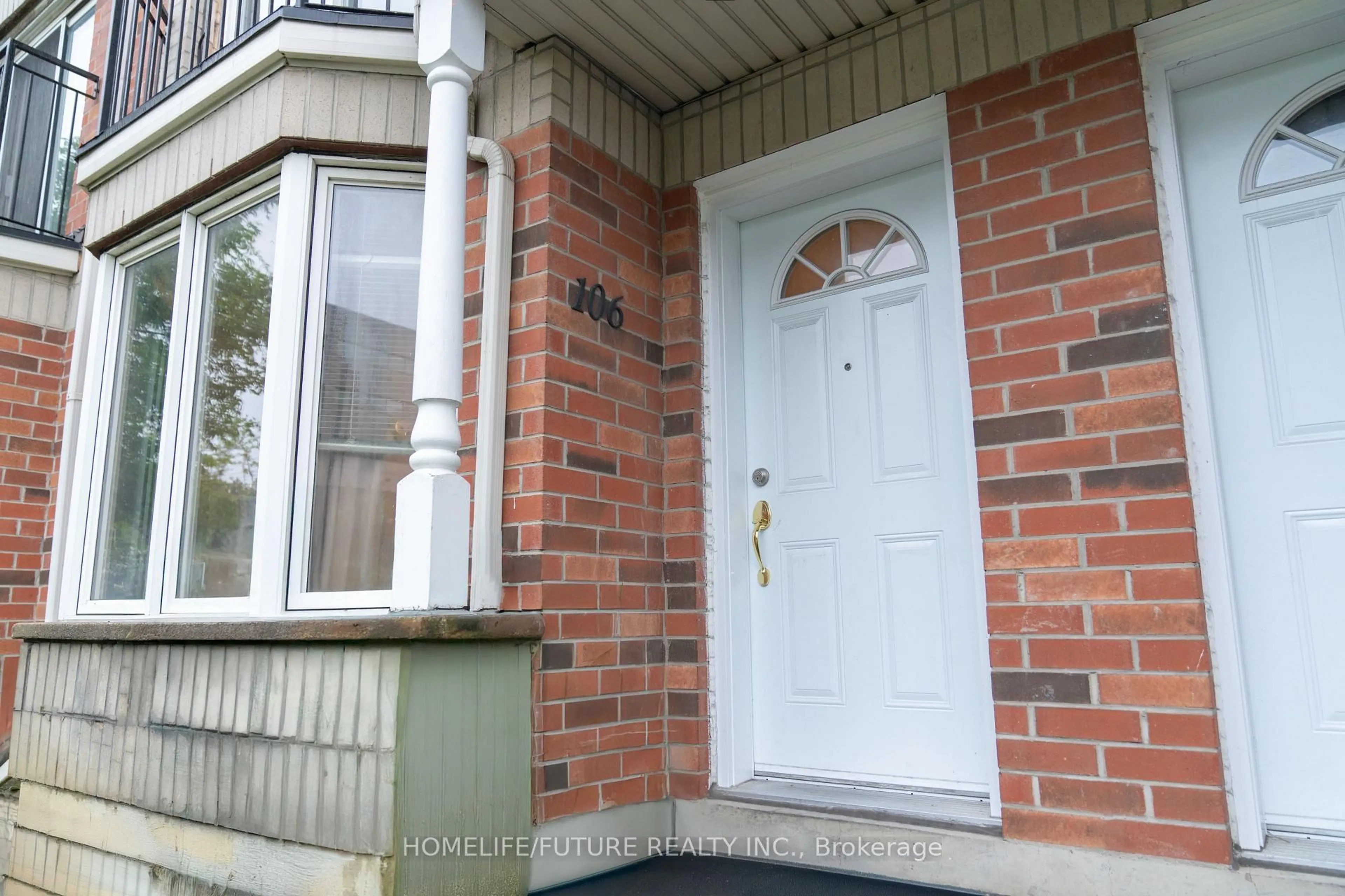 Indoor entryway for 19 Rosebank Dr #106, Toronto Ontario M1B 5Z2