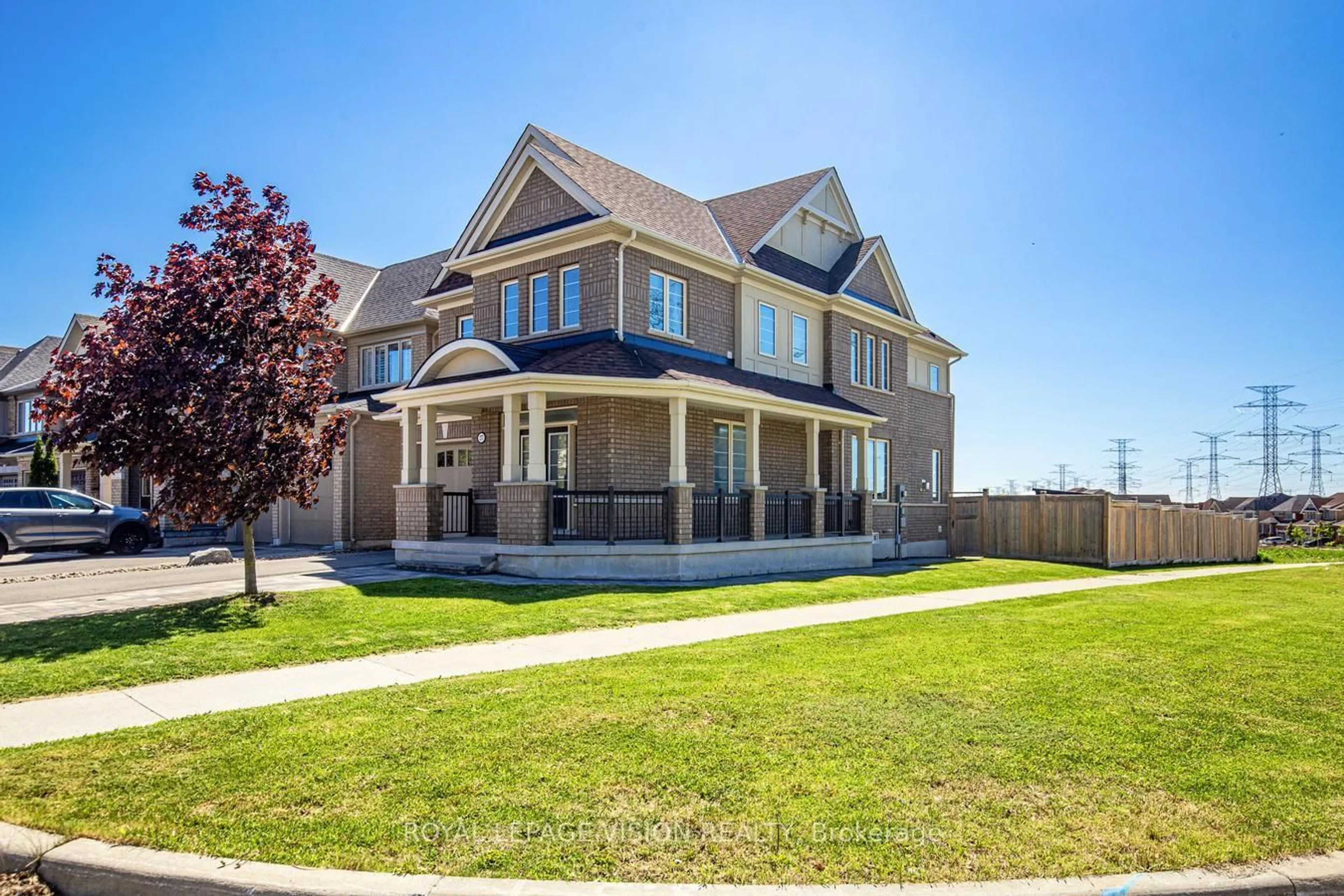 Home with vinyl exterior material, street for 277 Cosgrove Dr, Oshawa Ontario L1L 0K4