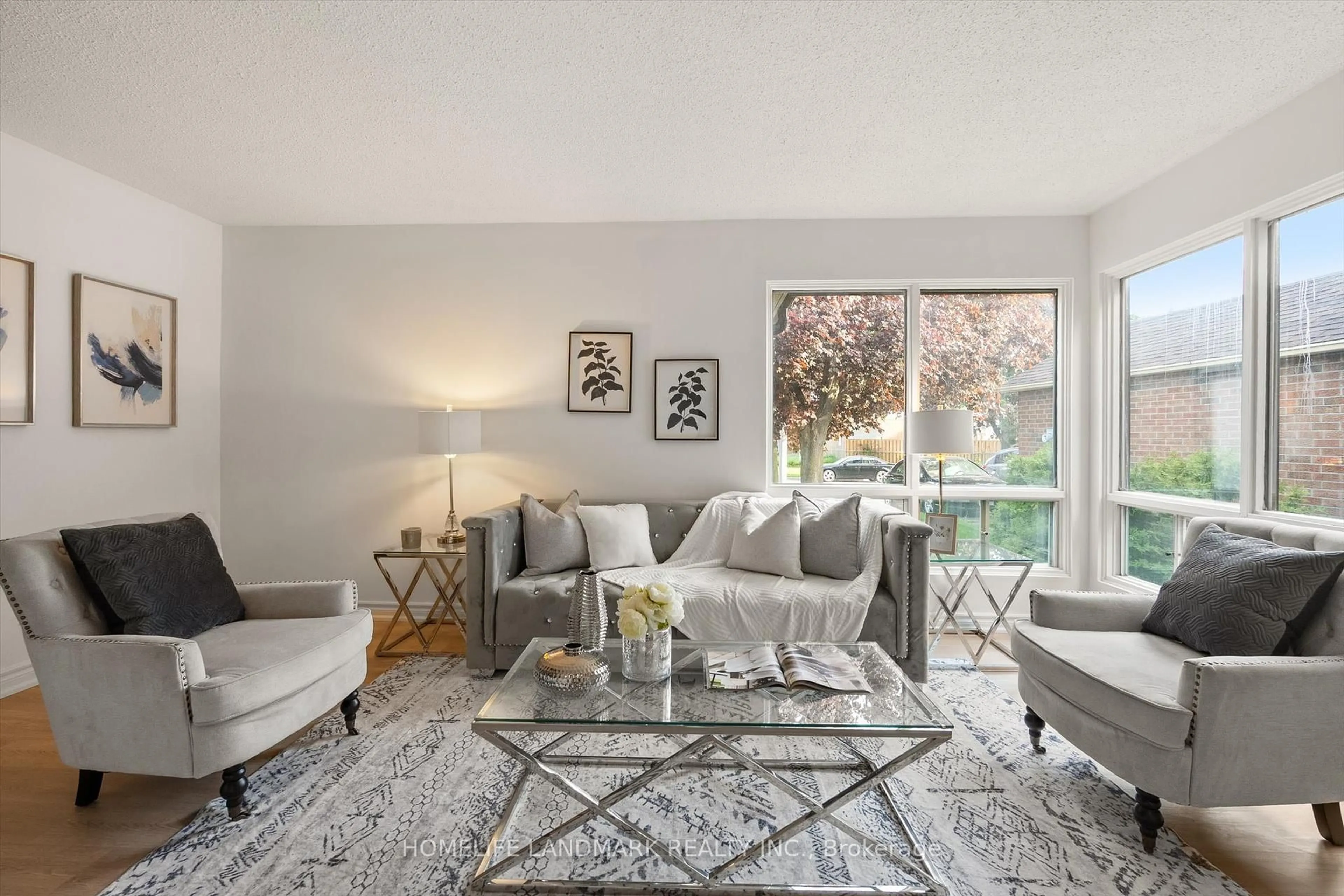 Living room with furniture, unknown for 89 Phalen Cres, Toronto Ontario M1V 1Y5