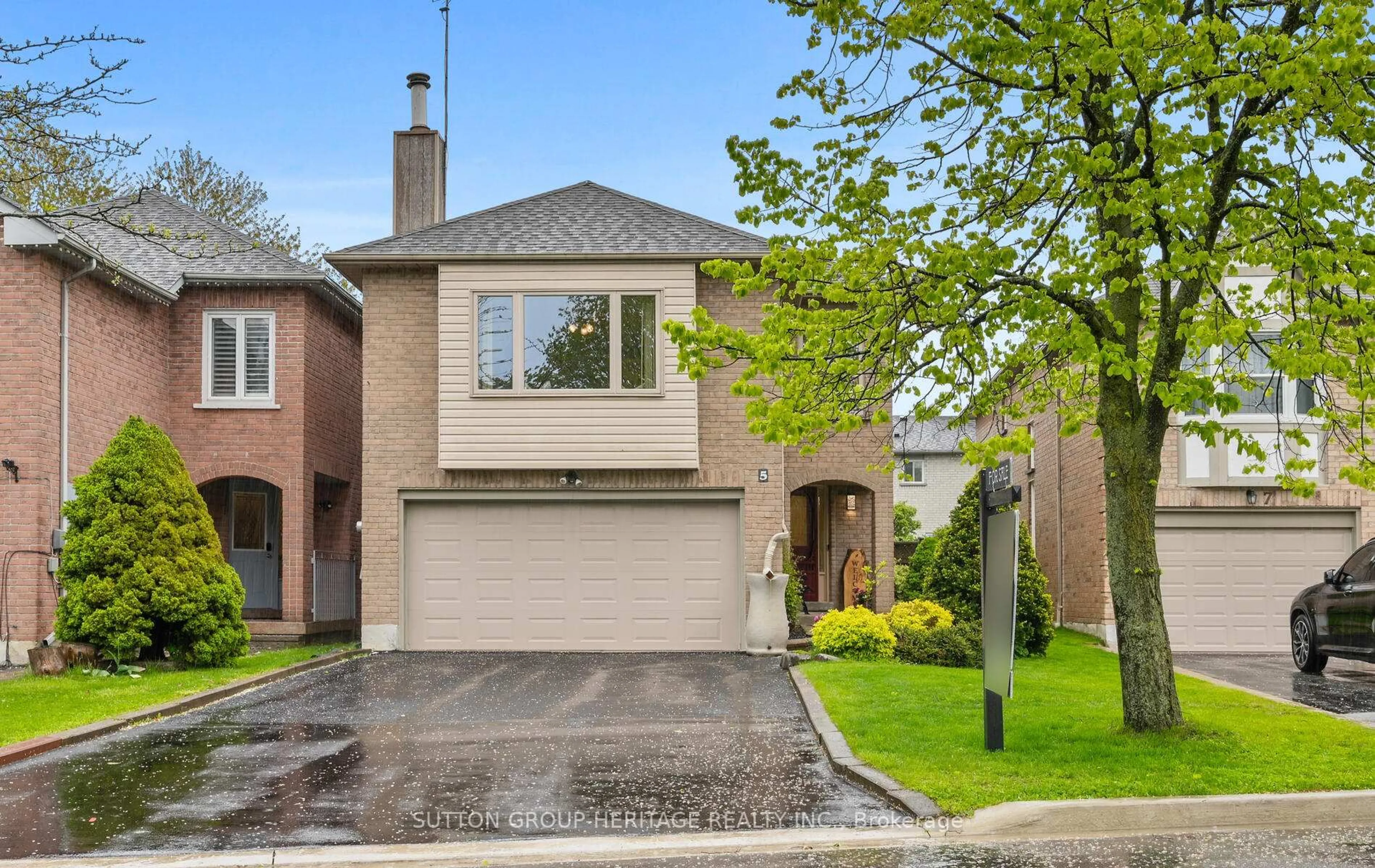 Home with brick exterior material, street for 5 Greybeaver Tr, Toronto Ontario M1C 4P1