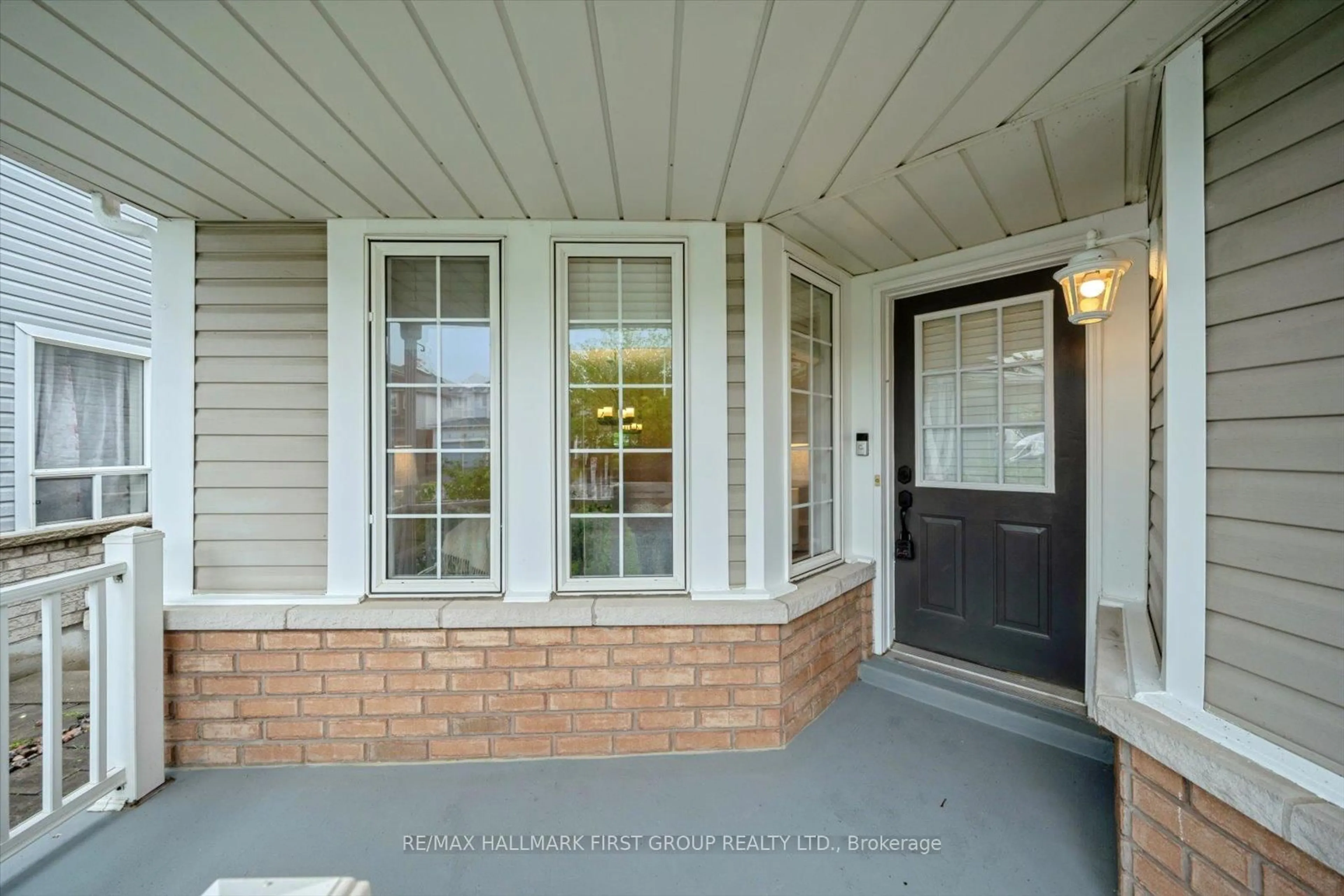 Indoor entryway for 67 Tallships Dr, Whitby Ontario L1N 9X7