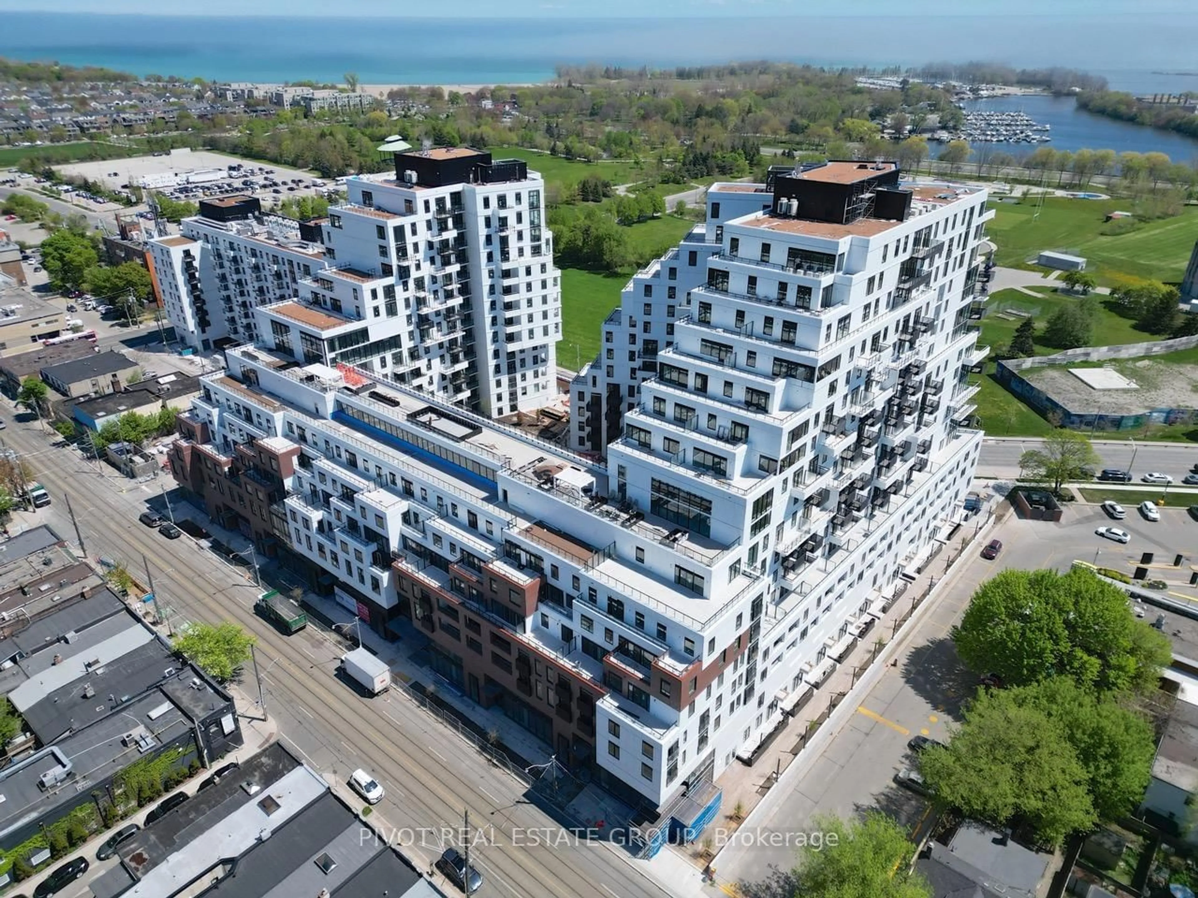 A pic from outside/outdoor area/front of a property/back of a property/a pic from drone, building for 1050 Eastern Ave #336, Toronto Ontario M4L 0B7