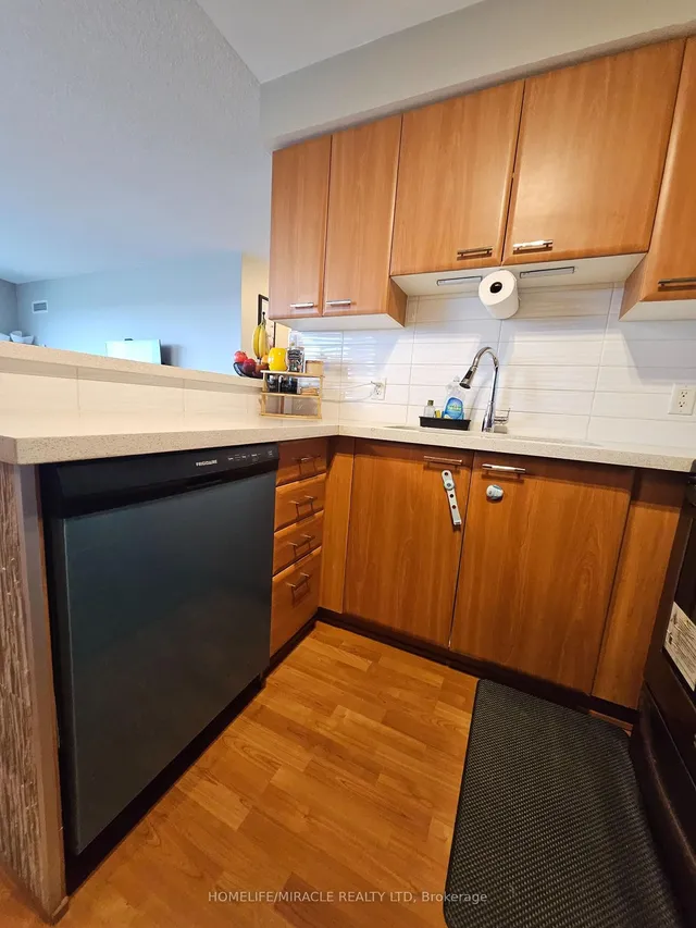 Additional property image - 36 Lee Centre Dr Unit 3011