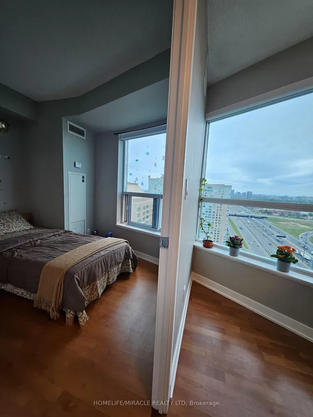 Additional property image - 36 Lee Centre Dr Unit 3011