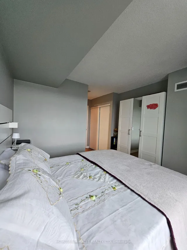 Additional property image - 36 Lee Centre Dr Unit 3011