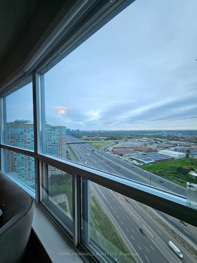 Additional property image - 36 Lee Centre Dr Unit 3011