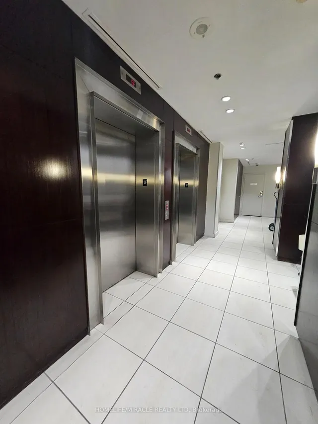 Additional property image - 36 Lee Centre Dr Unit 3011