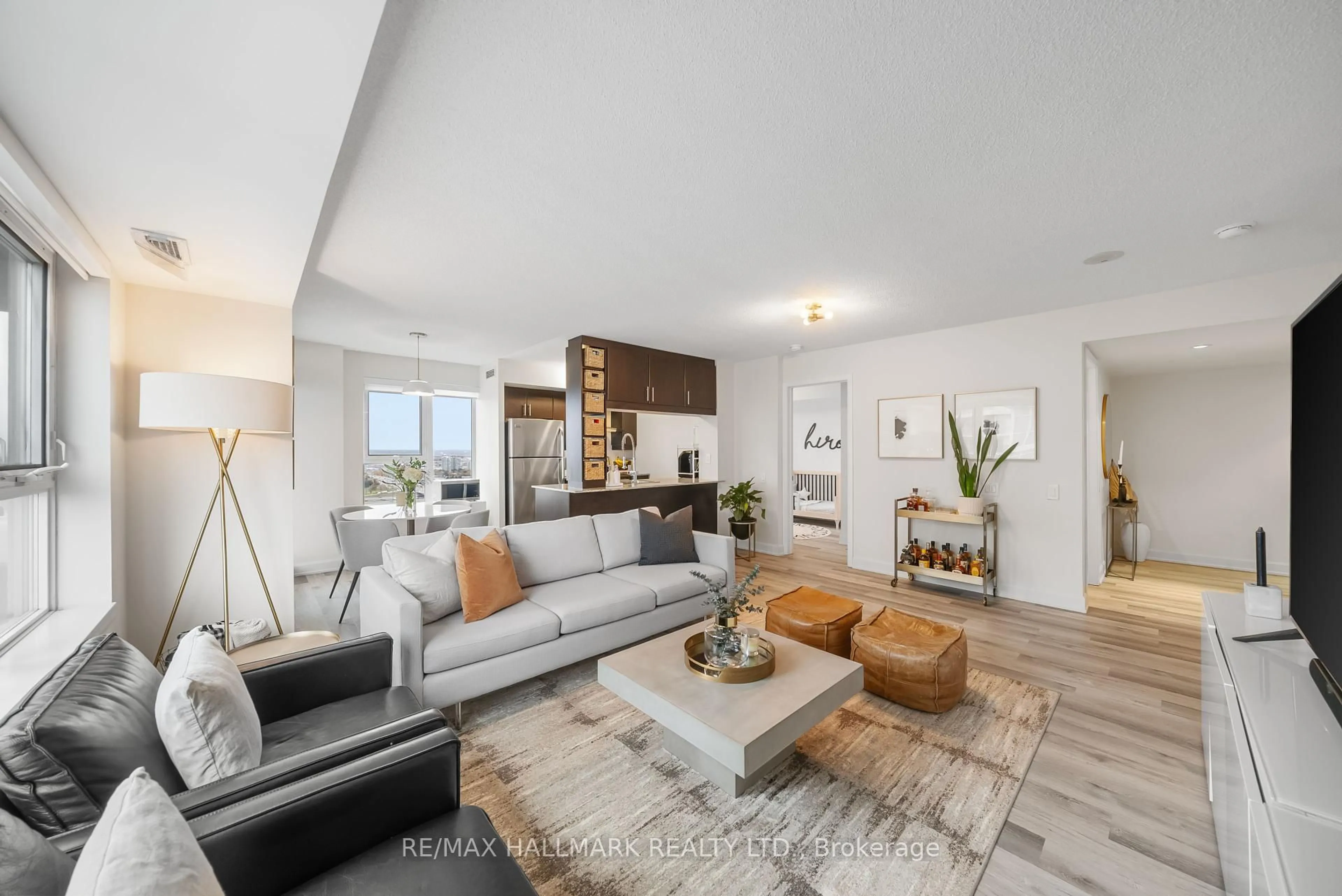 Living room with furniture, unknown for 25 Town Centre Crt #3110, Toronto Ontario M1P 0B4