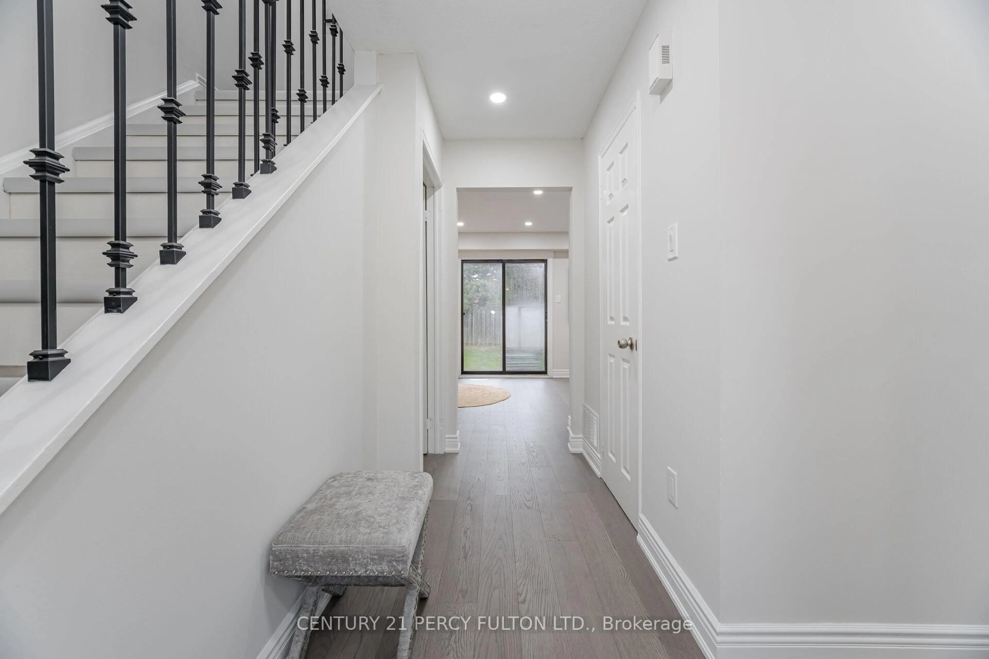 Indoor entryway for 3 Chalmers Cres, Ajax Ontario L1S 5Z5