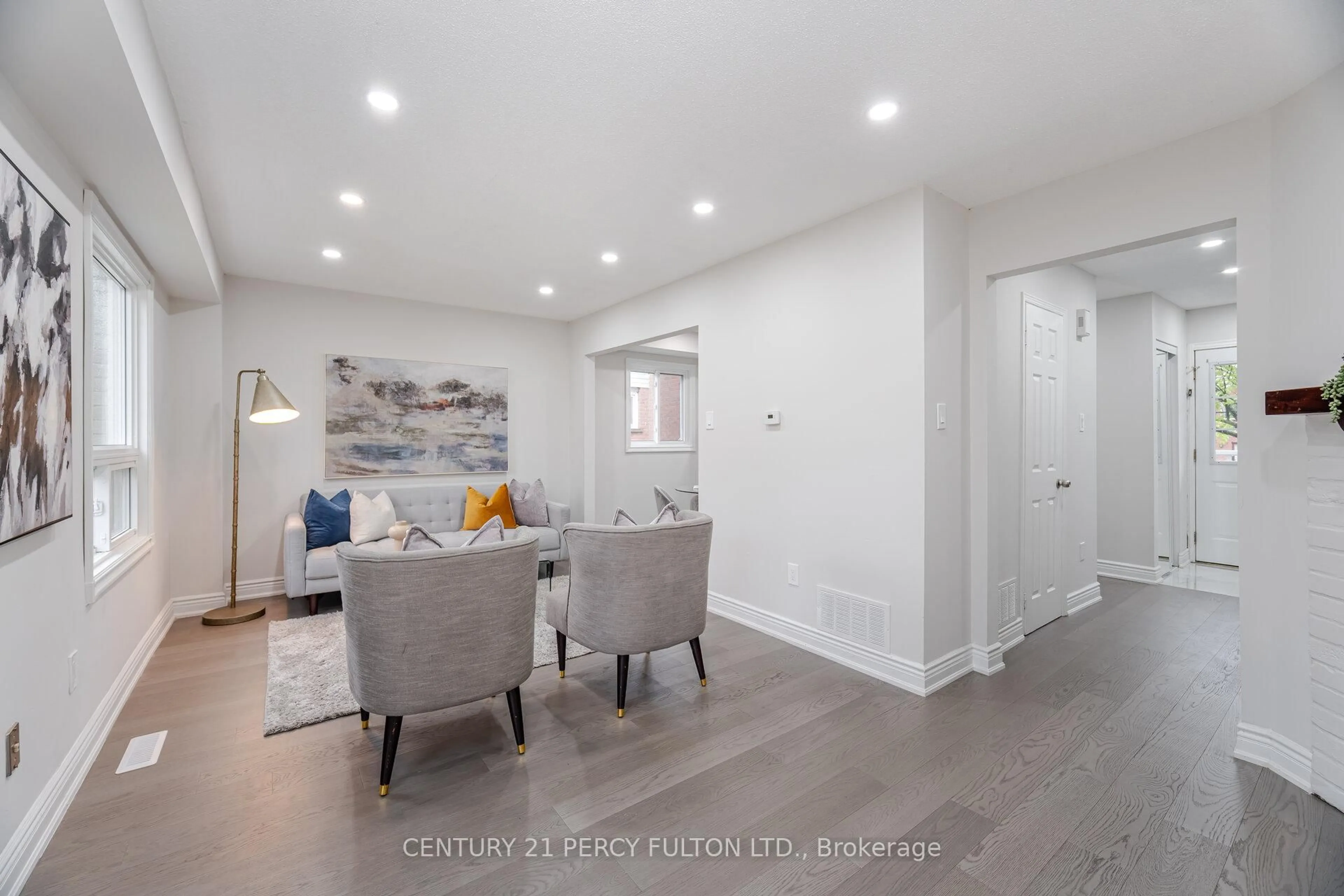 Unknown for 3 Chalmers Cres, Ajax Ontario L1S 5Z5