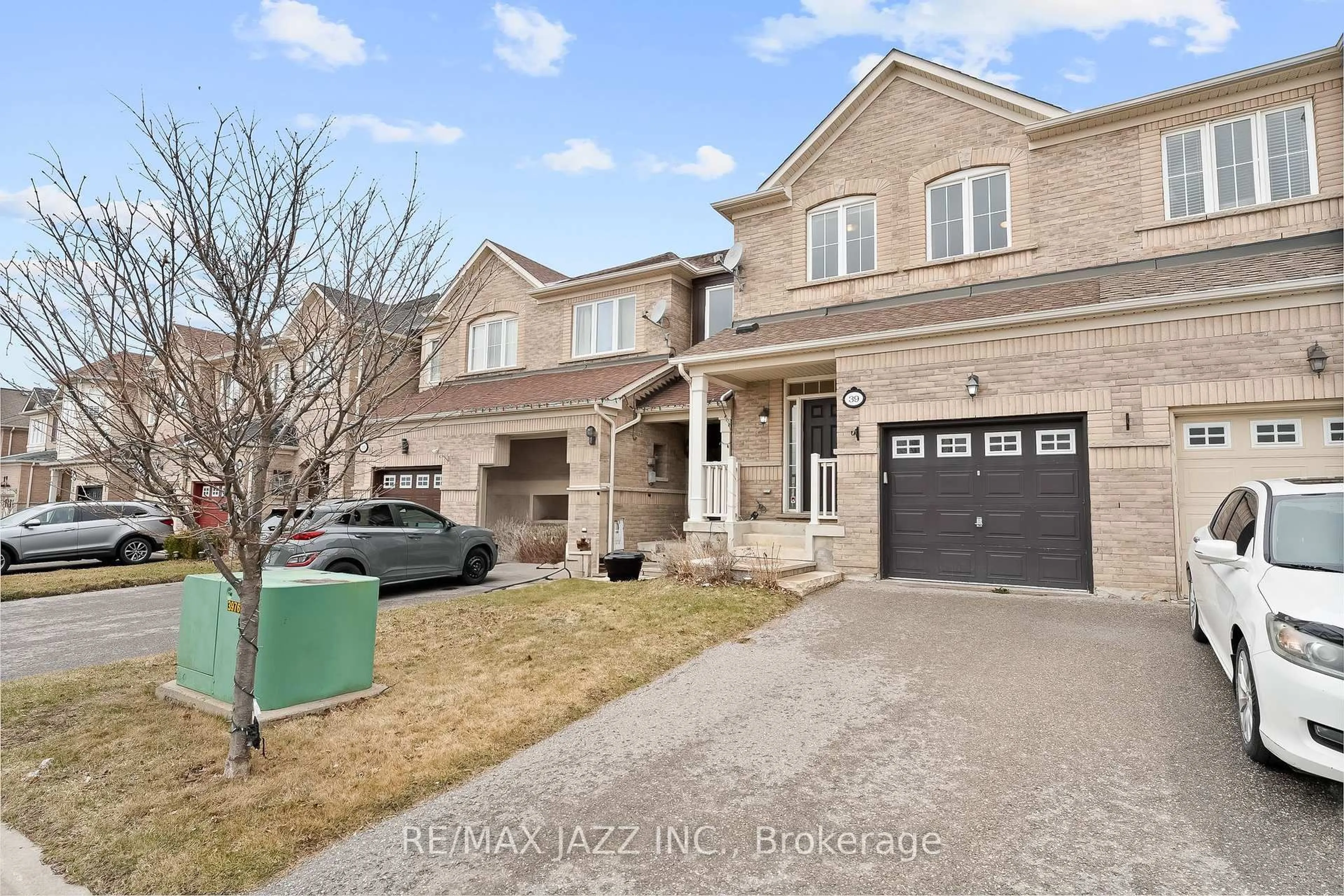 Home with brick exterior material, street for 39 Silverwood Circ, Ajax Ontario L1Z 0A3