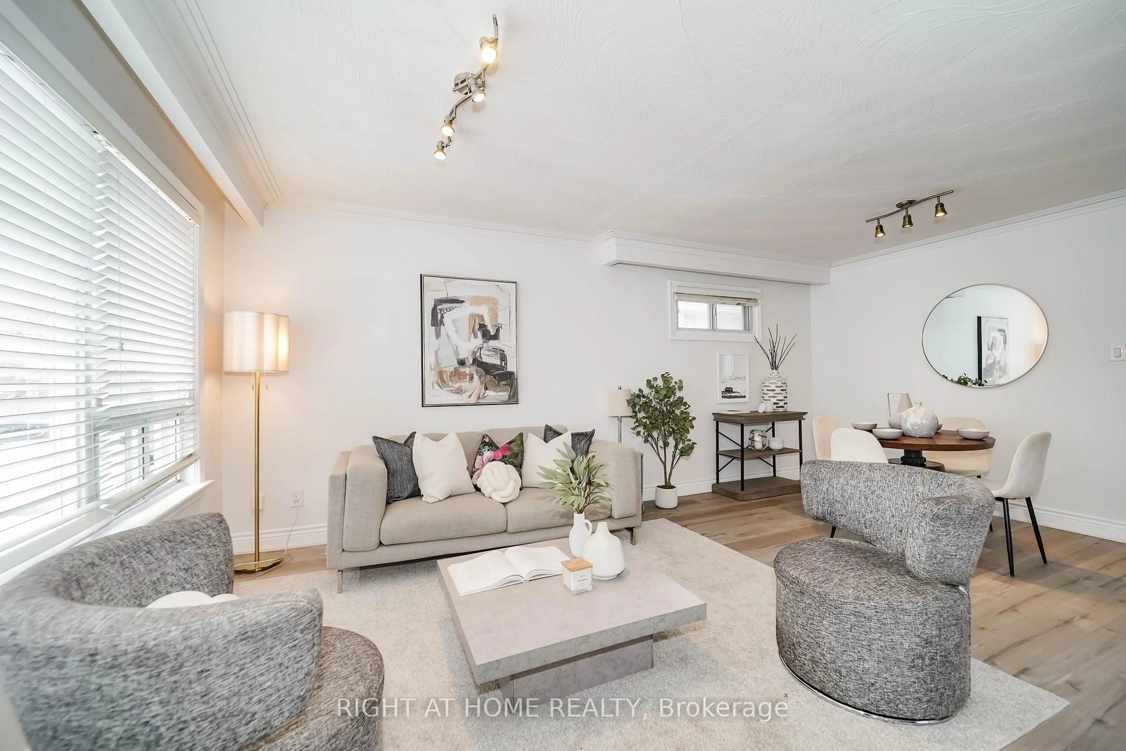 Living room with furniture, unknown for 182 Crocus Dr, Toronto Ontario M1R 4T7