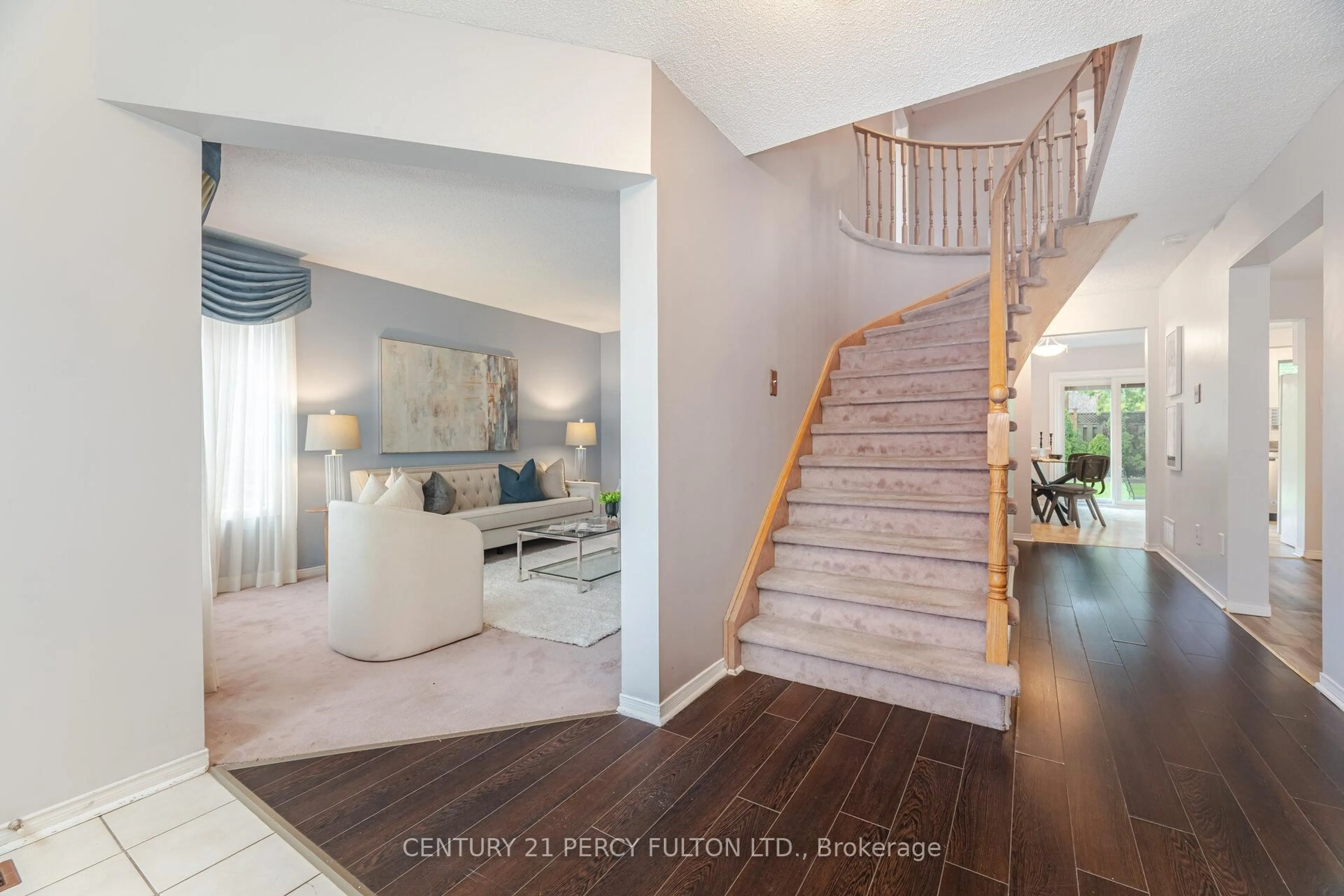 Indoor entryway for 42 Bennett Ave, Ajax Ontario L1T 3R8