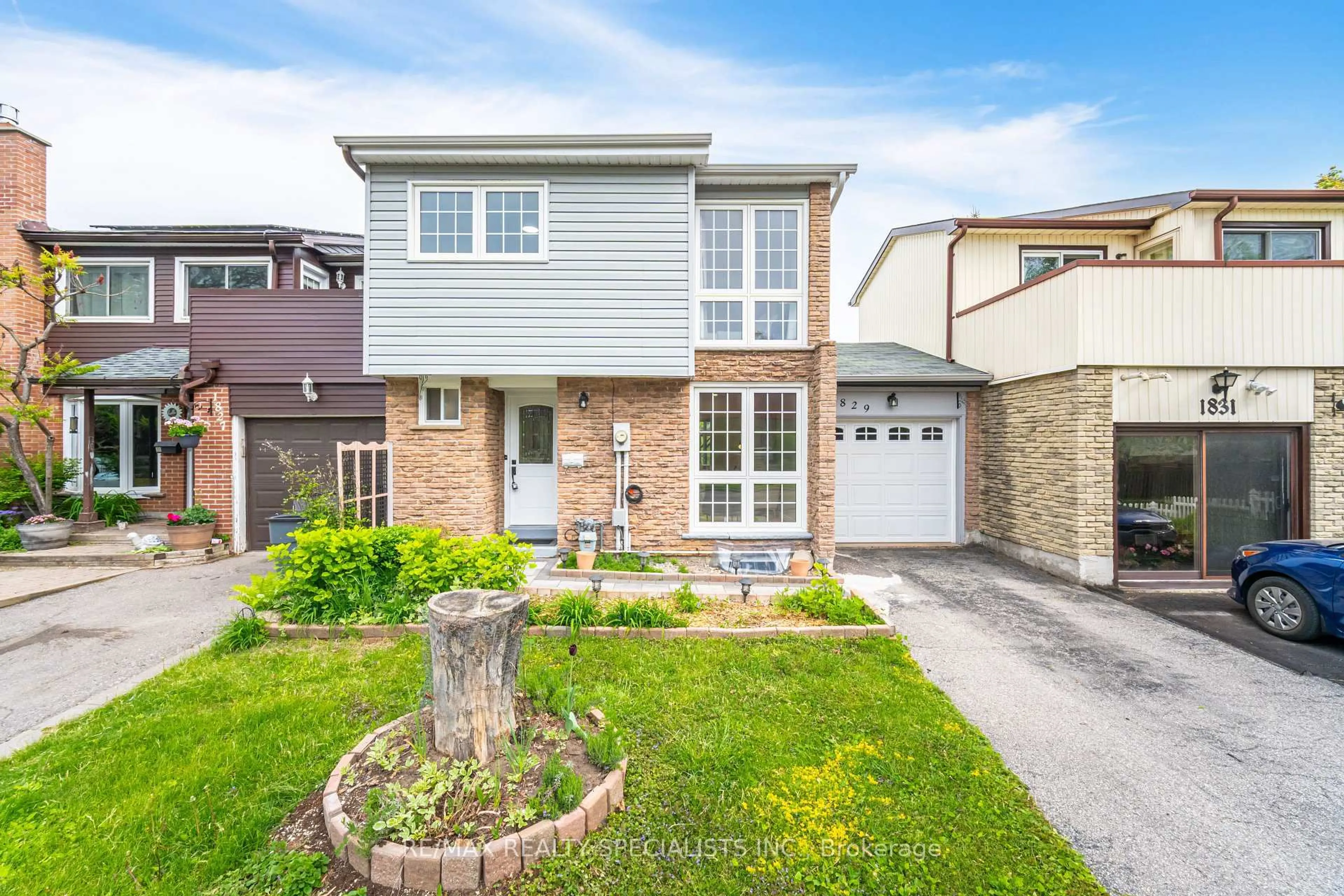 Home with brick exterior material, street for 1829 Foleyet Cres, Pickering Ontario L1V 2X8