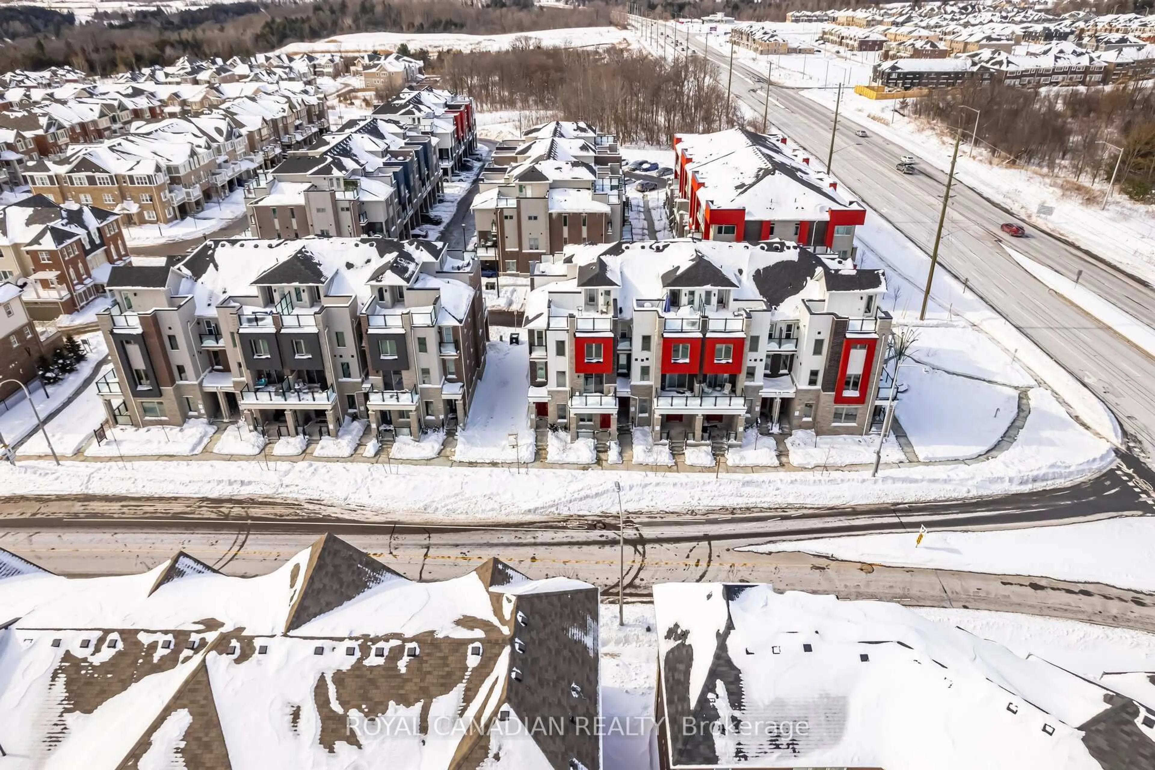 A pic from outside/outdoor area/front of a property/back of a property/a pic from drone, unknown for 1034 Reflection Pl #401, Pickering Ontario L1X 0L1