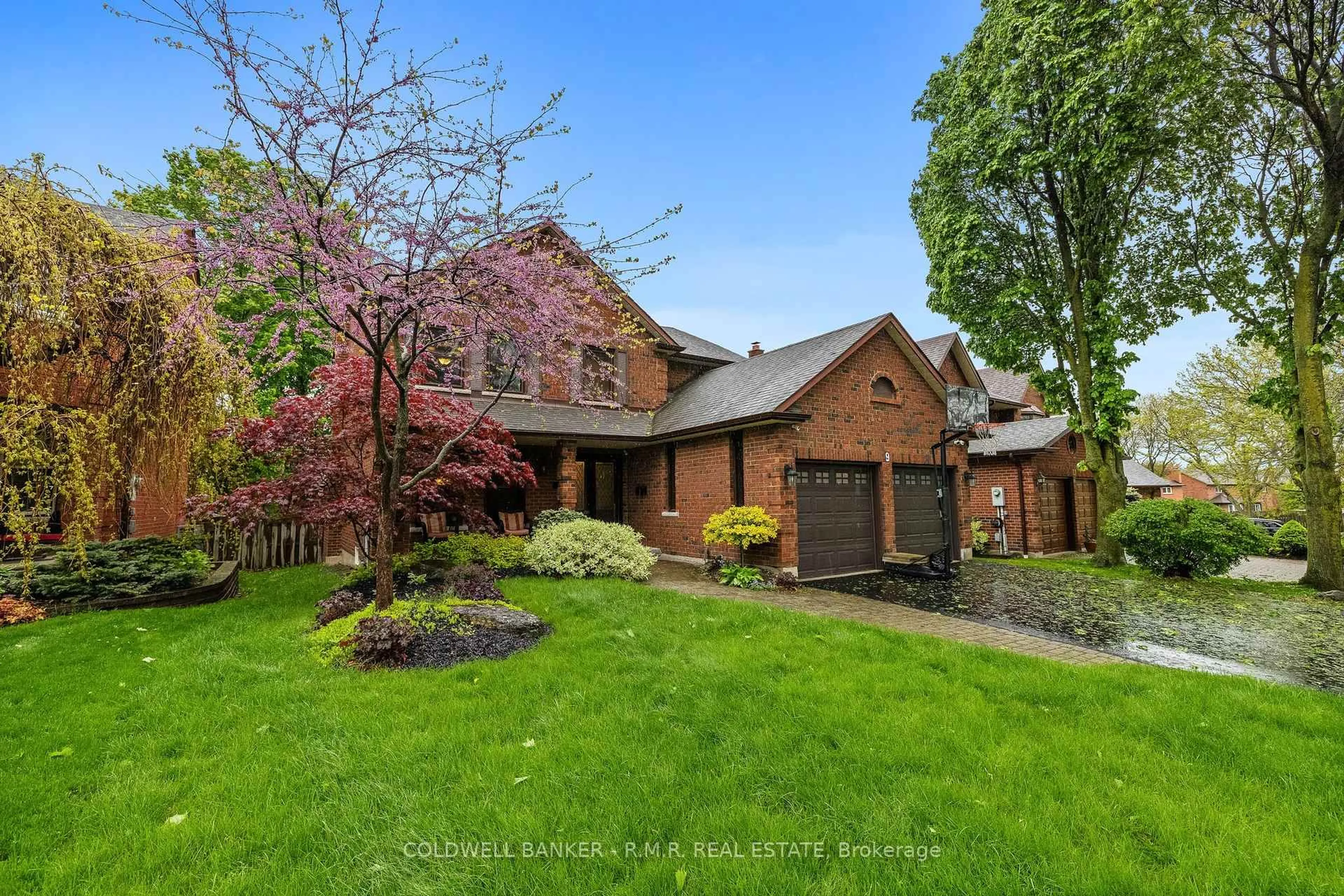 Home with brick exterior material, street for 9 O'Connor Dr, Whitby Ontario L1N 7X7