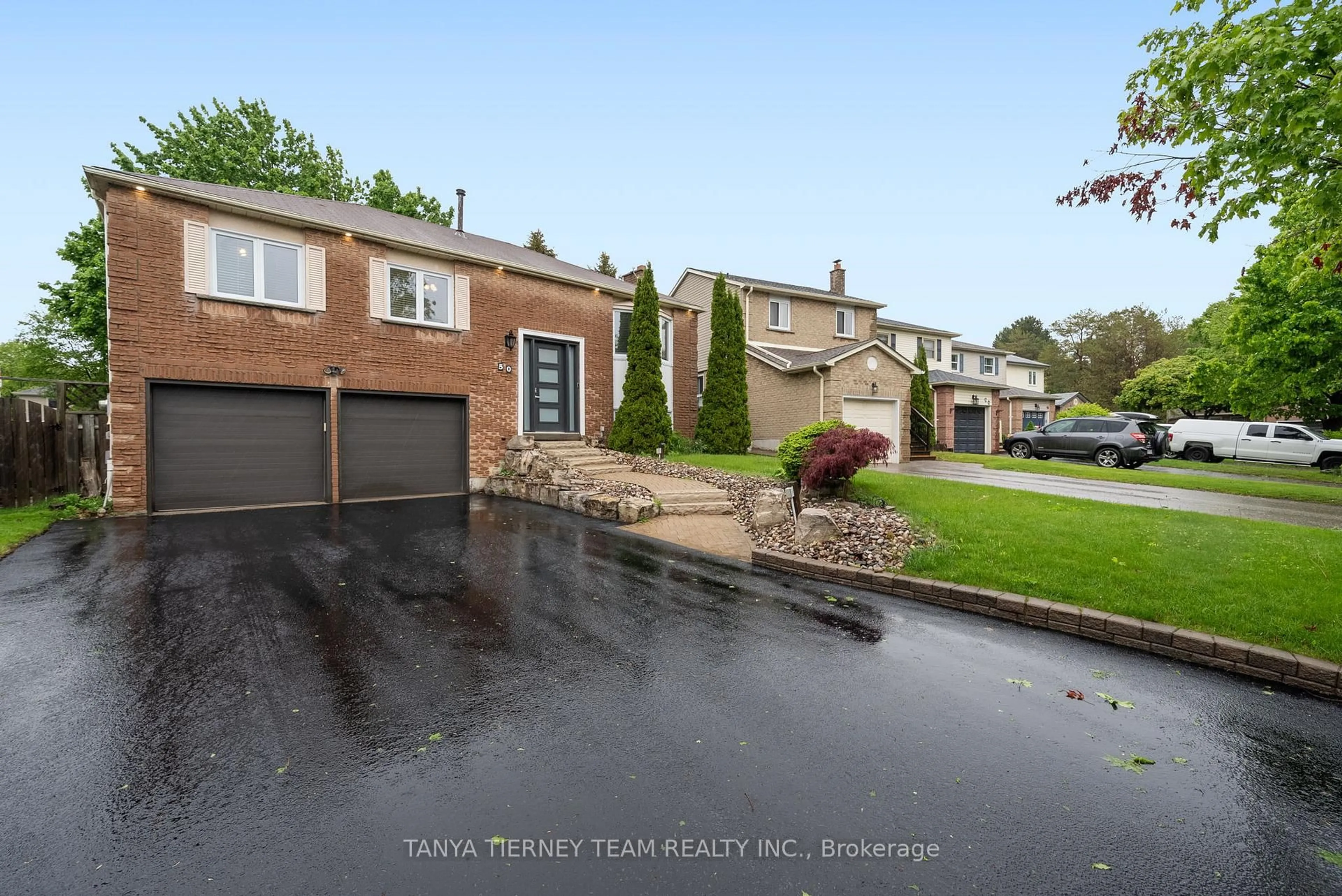 Unknown for 50 Lowder Pl, Whitby Ontario L1N 8B7