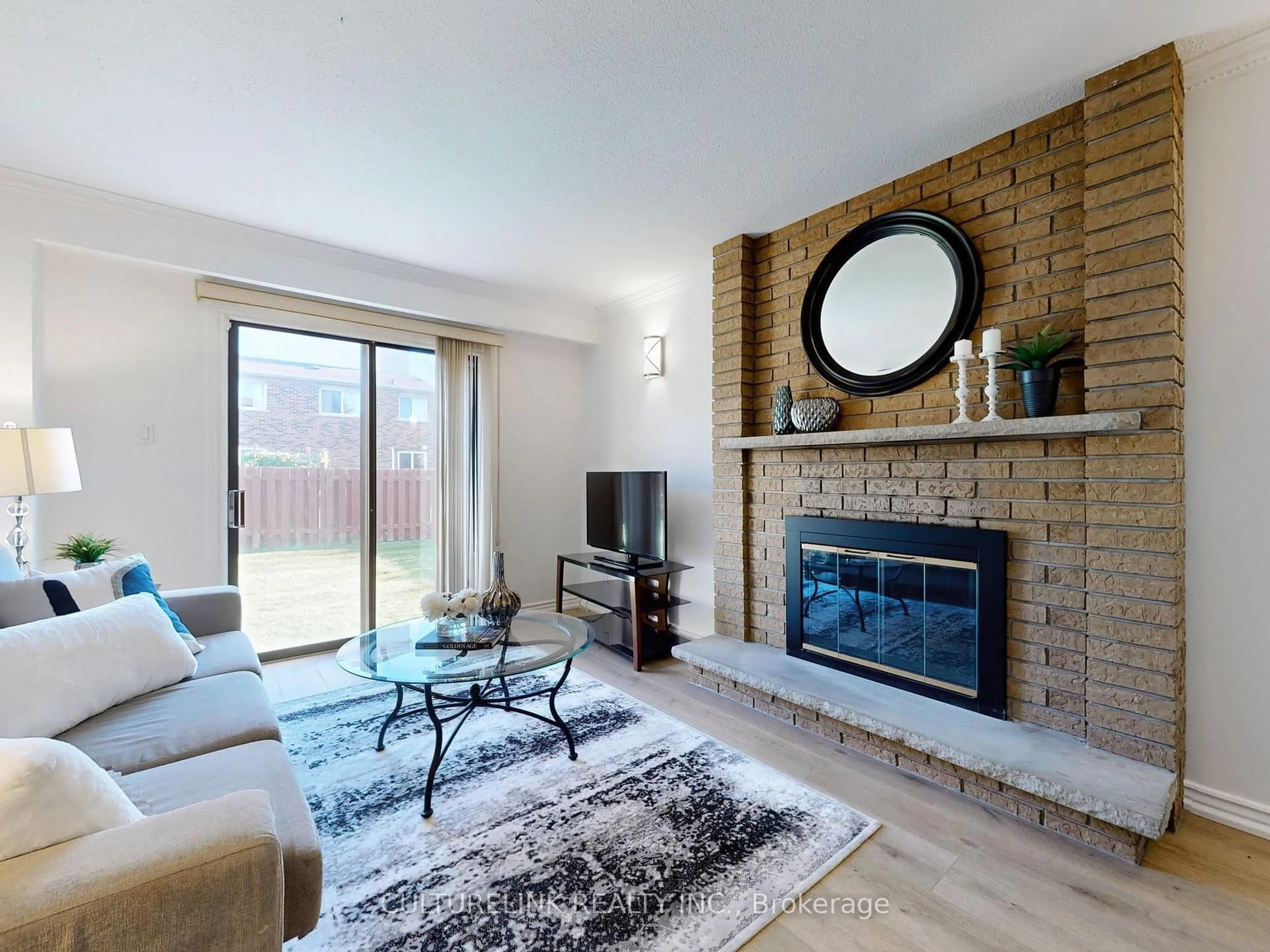 Living room with furniture, unknown for 5 Haven Hill Sq, Toronto Ontario M1V 1M3