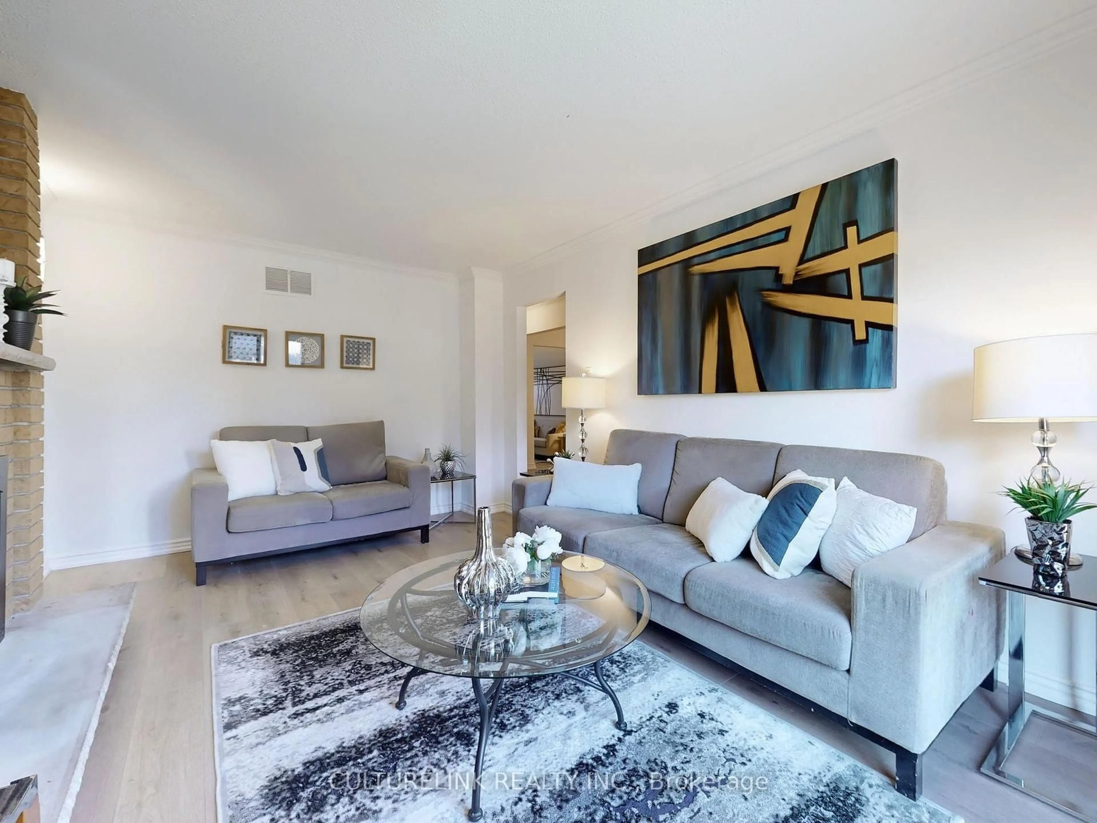 Living room with furniture, unknown for 5 Haven Hill Sq, Toronto Ontario M1V 1M3