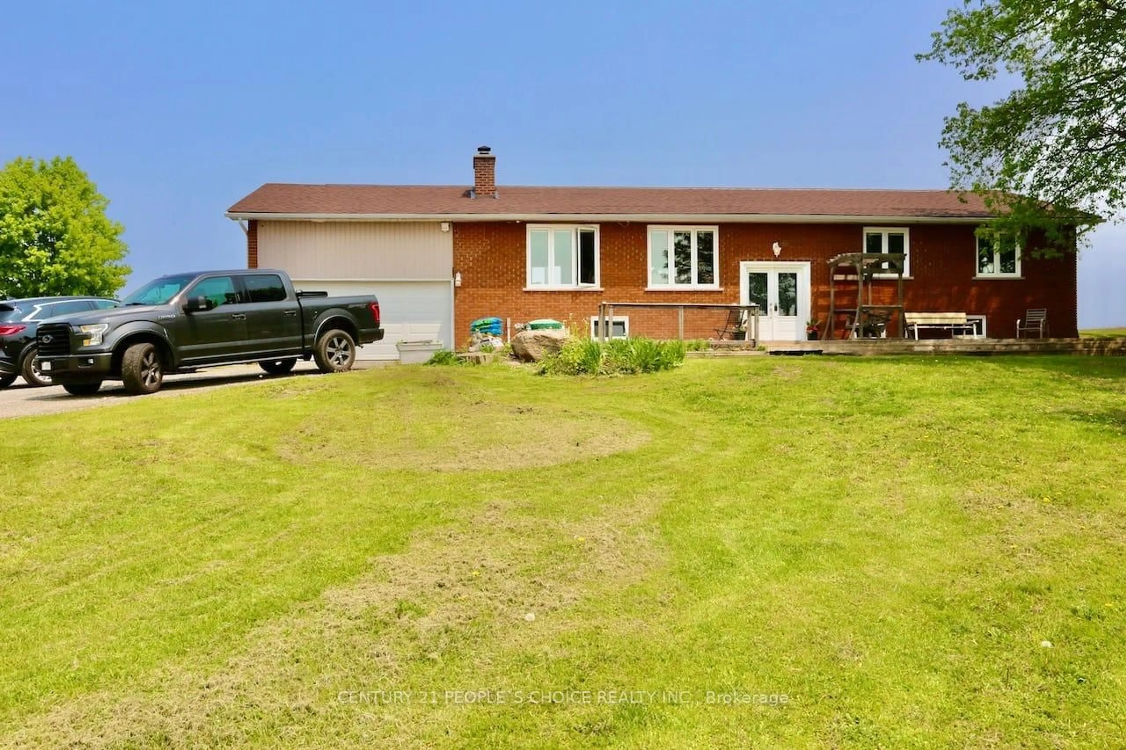 A pic from outside/outdoor area/front of a property/back of a property/a pic from drone, unknown for 14751 Highway 12 Rd, Scugog Ontario L9A 1B5