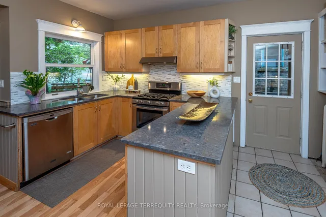 Additional property image - 75 Hiawatha Rd