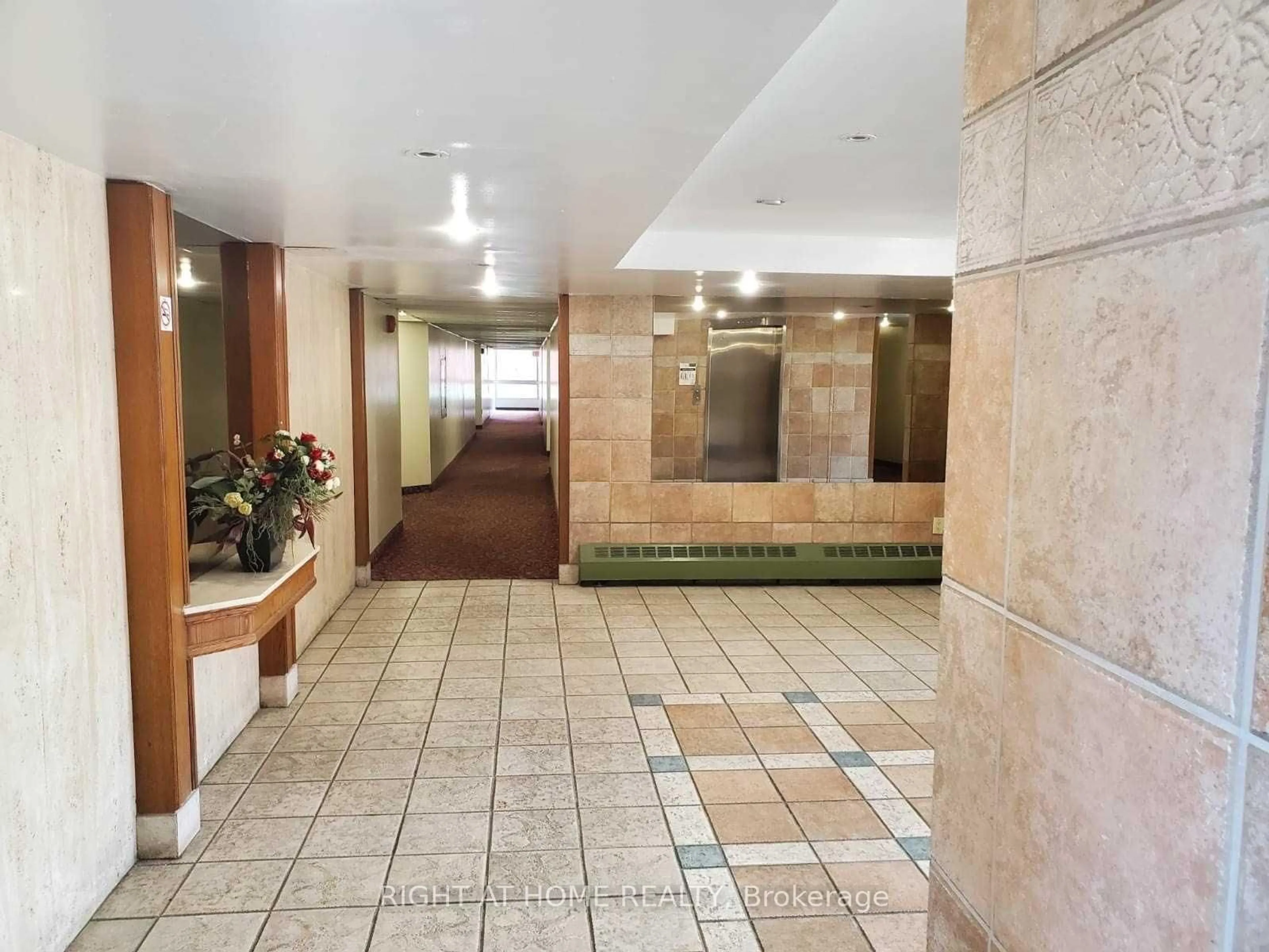 Lobby for 1703 McCowan Rd #206, Toronto Ontario M1S 4L1