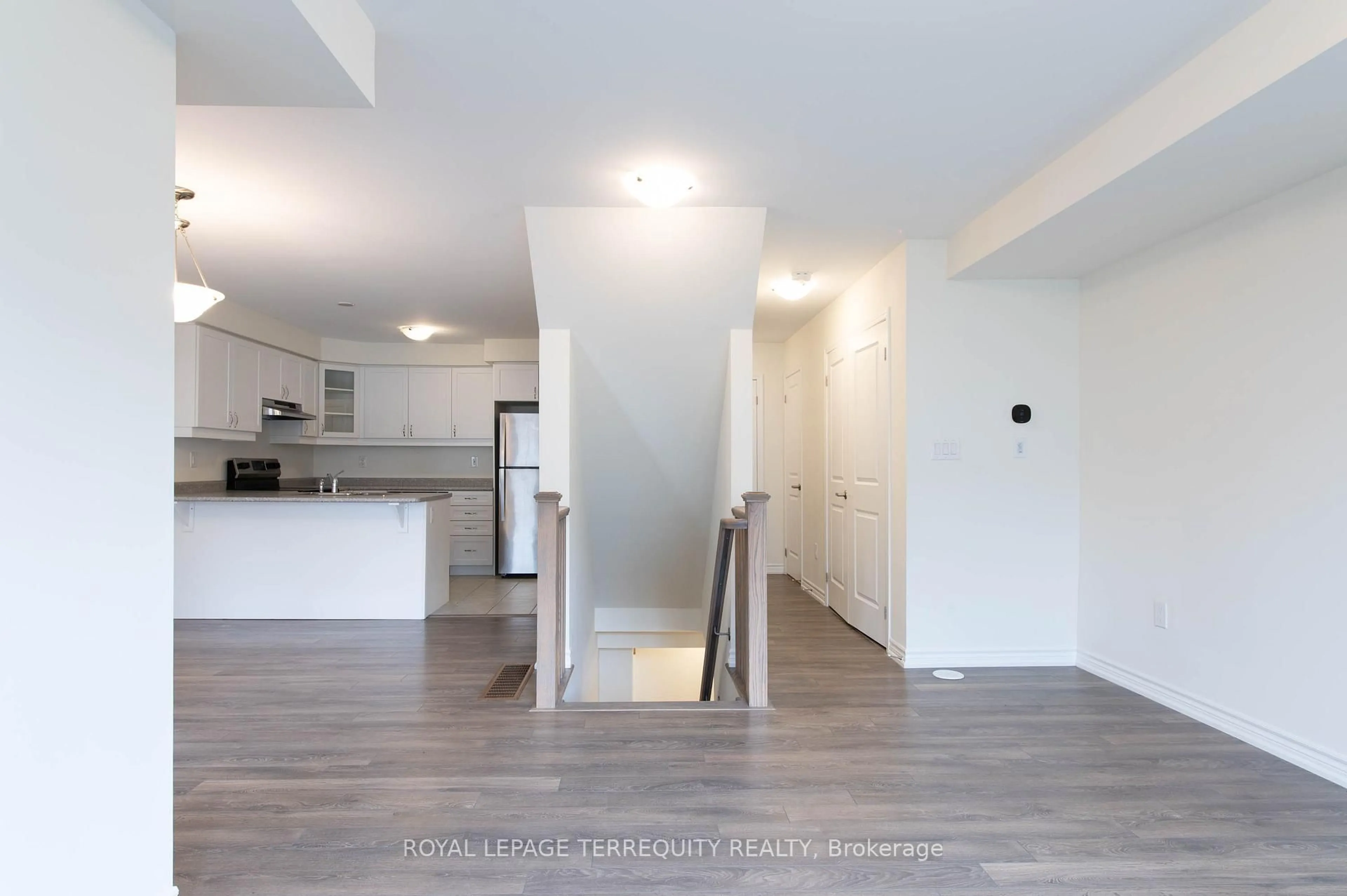 A pic of a room for 32 Goldeye St, Whitby Ontario L1P 0E6