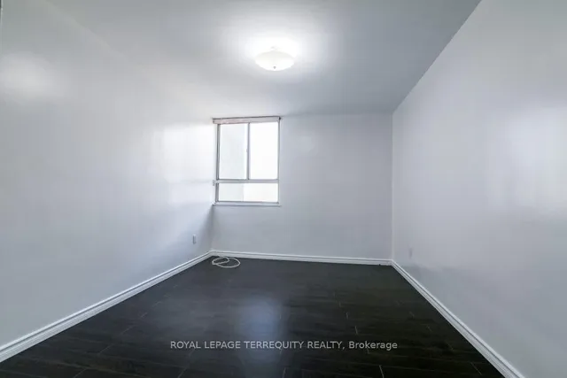 Additional property image - 5 Massey Sq Unit 1512