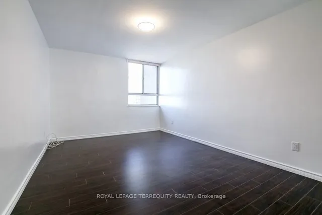 Additional property image - 5 Massey Sq Unit 1512