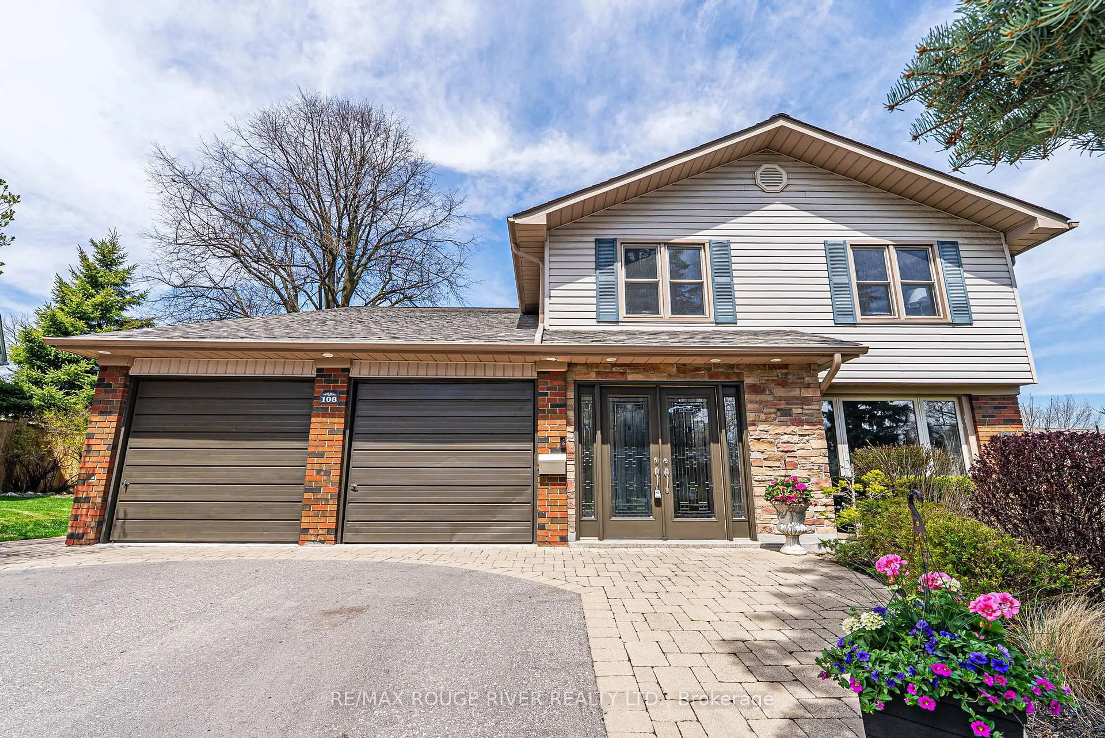 Home with brick exterior material, street for 108 Orchard Crt, Whitby Ontario L1N 1H4