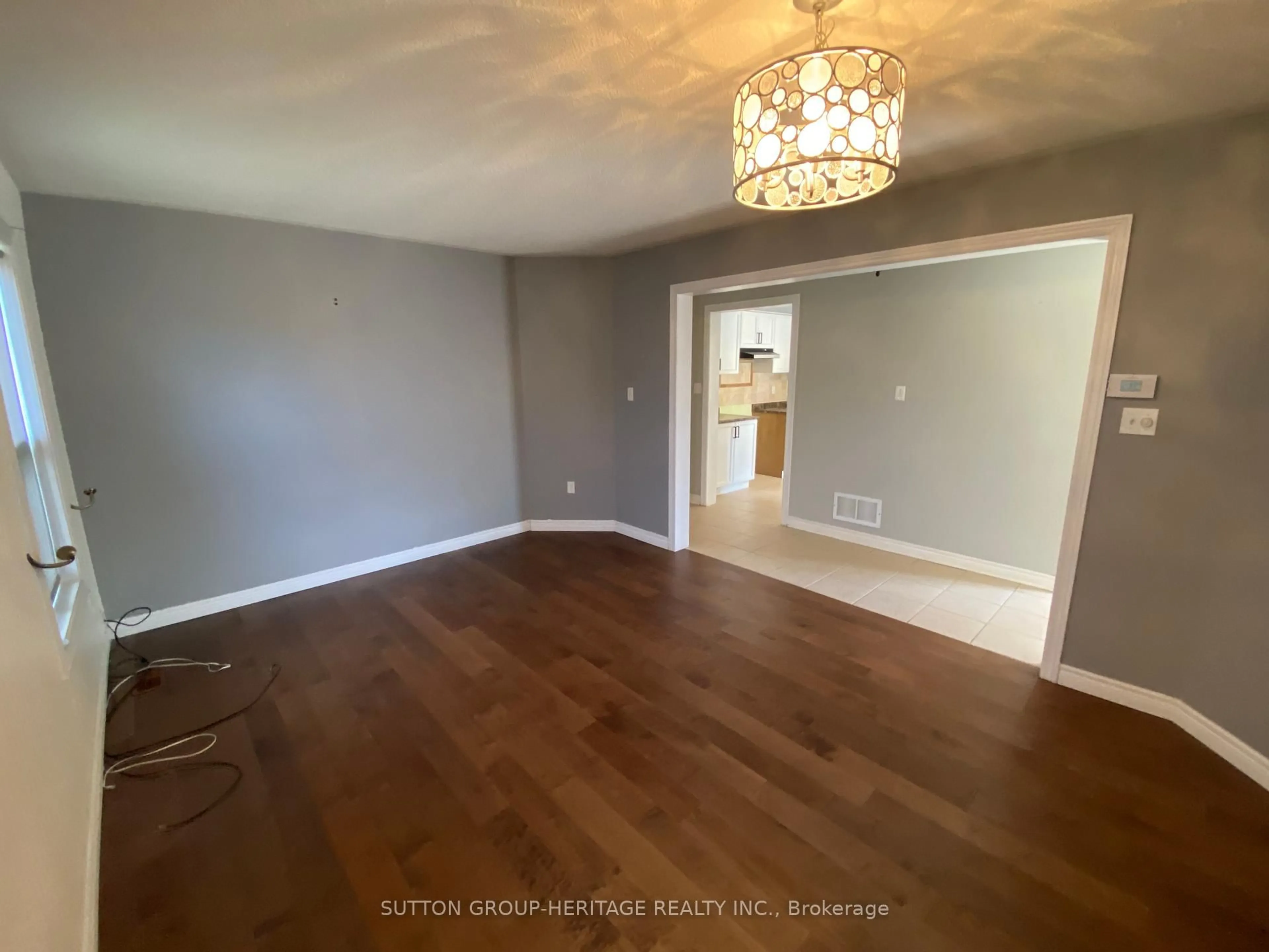 A pic of a room for 34 Ball Cres, Whitby Ontario L1P 1W6